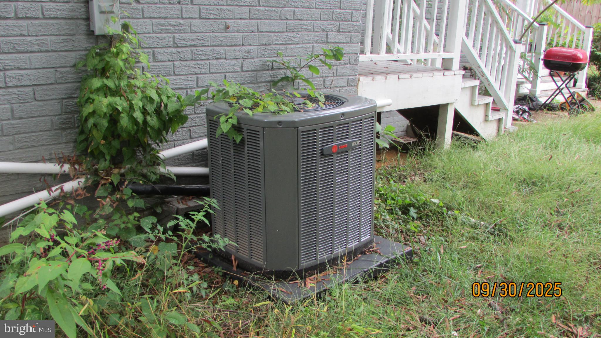 RIVERDALE - Residential