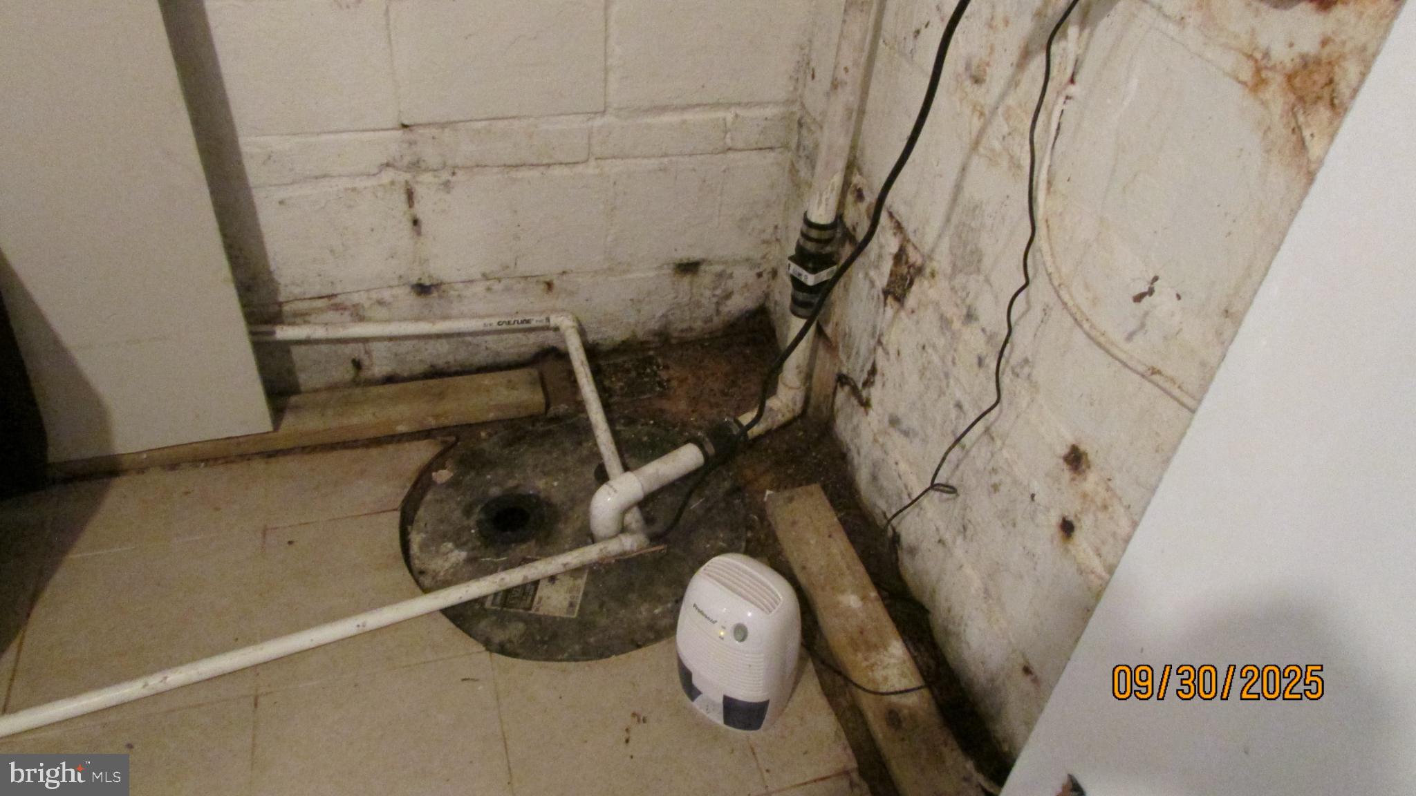 RIVERDALE - Residential