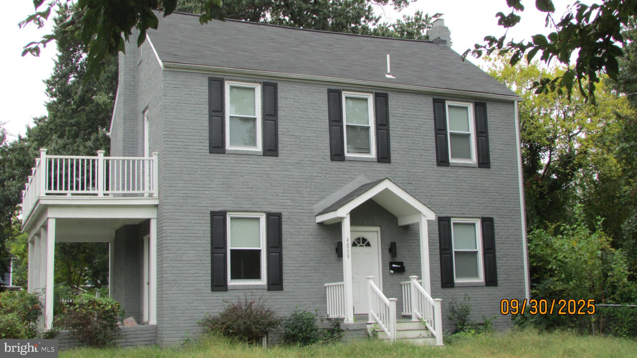 RIVERDALE - Residential