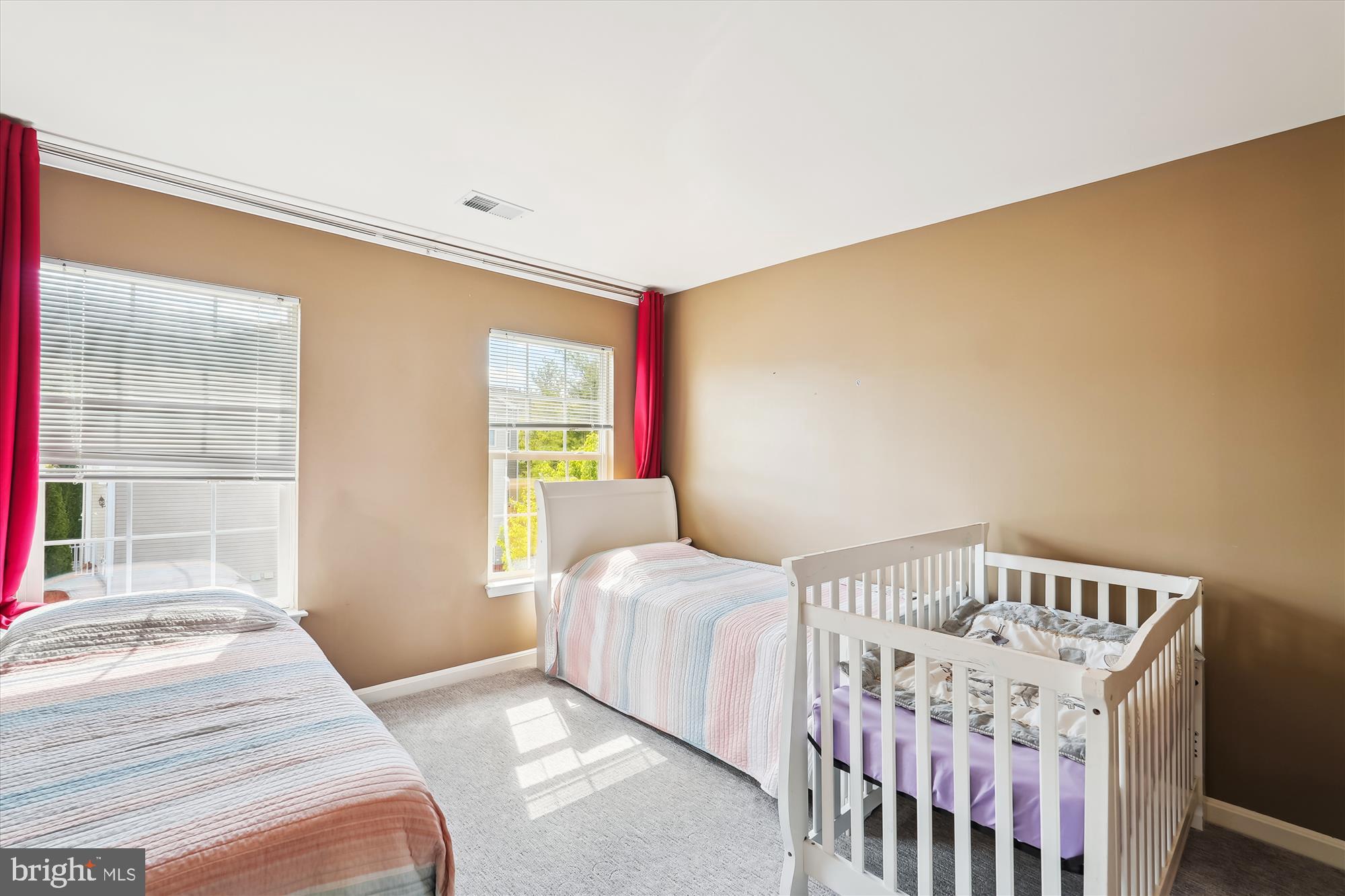 GREAT FALLS CHASE - Residential