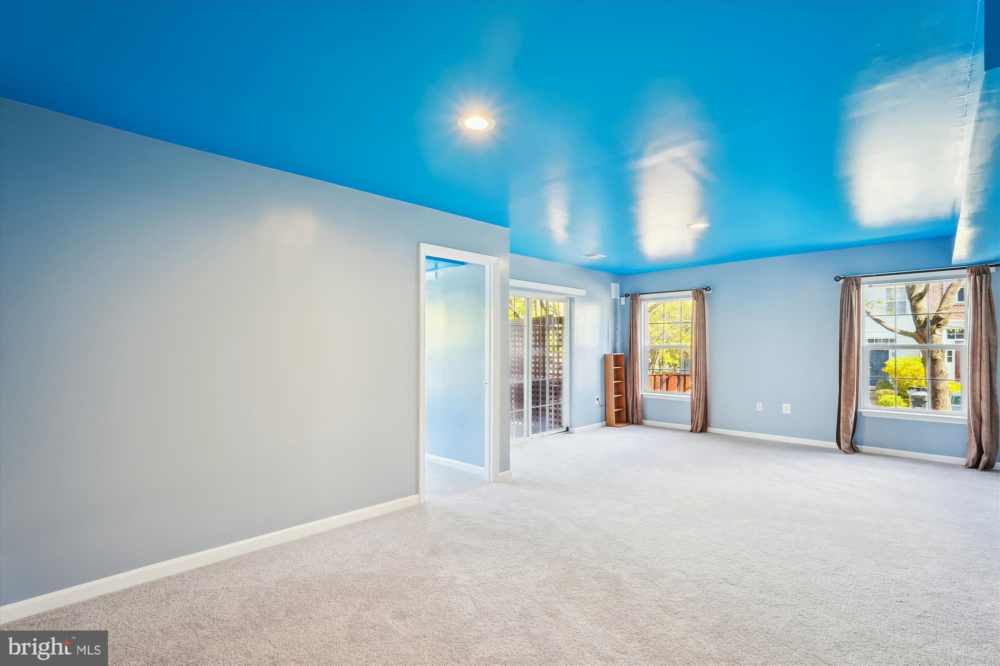 GREAT FALLS CHASE - Residential