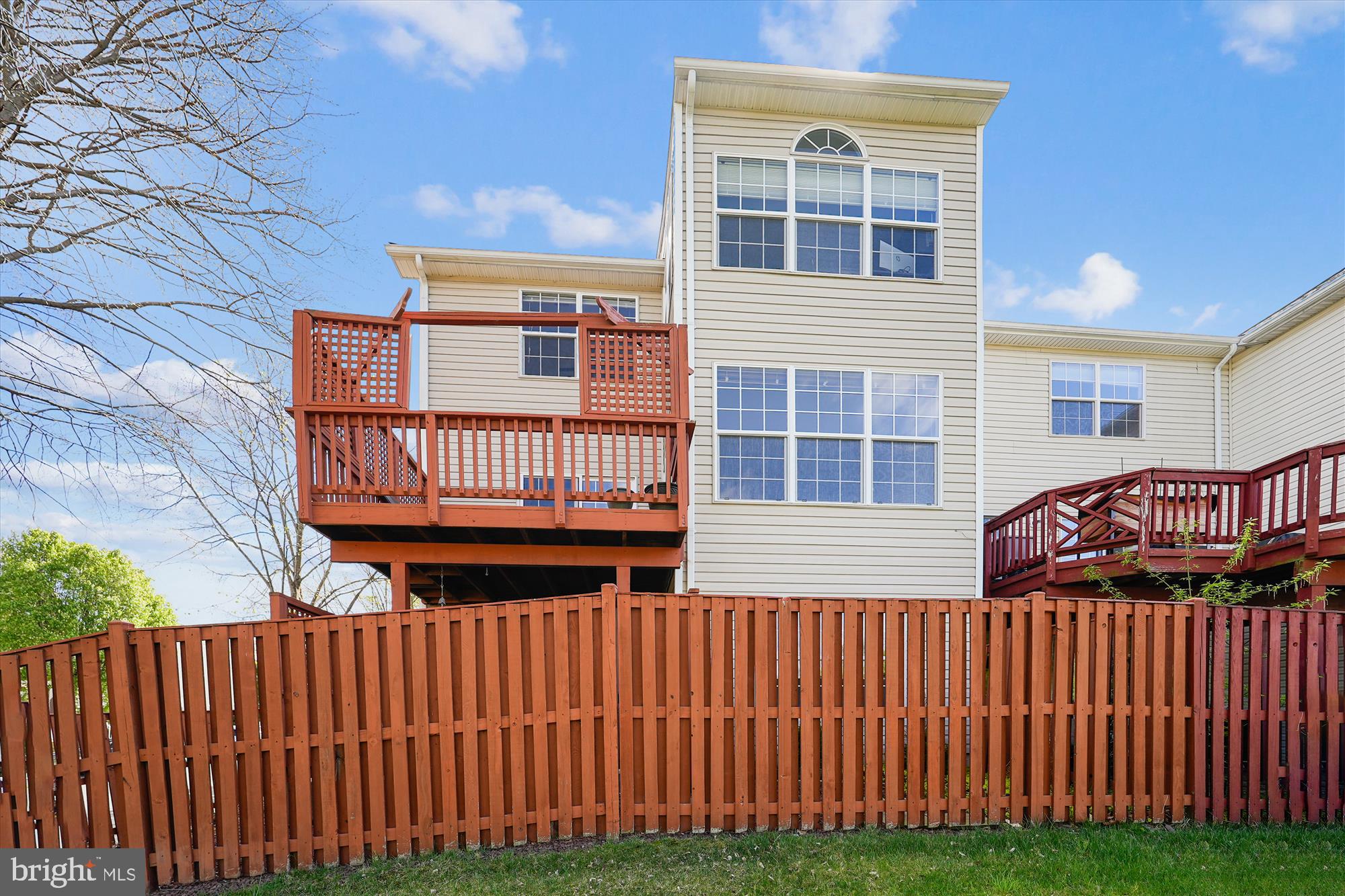 GREAT FALLS CHASE - Residential