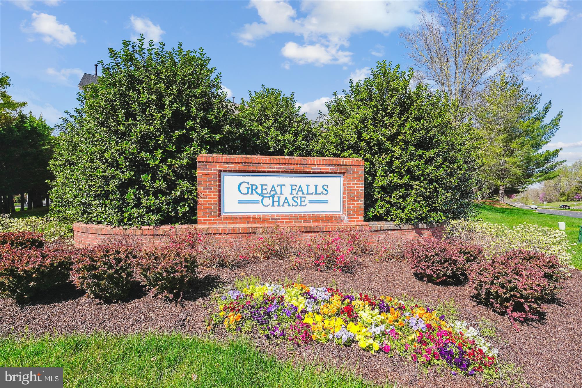 GREAT FALLS CHASE - Residential