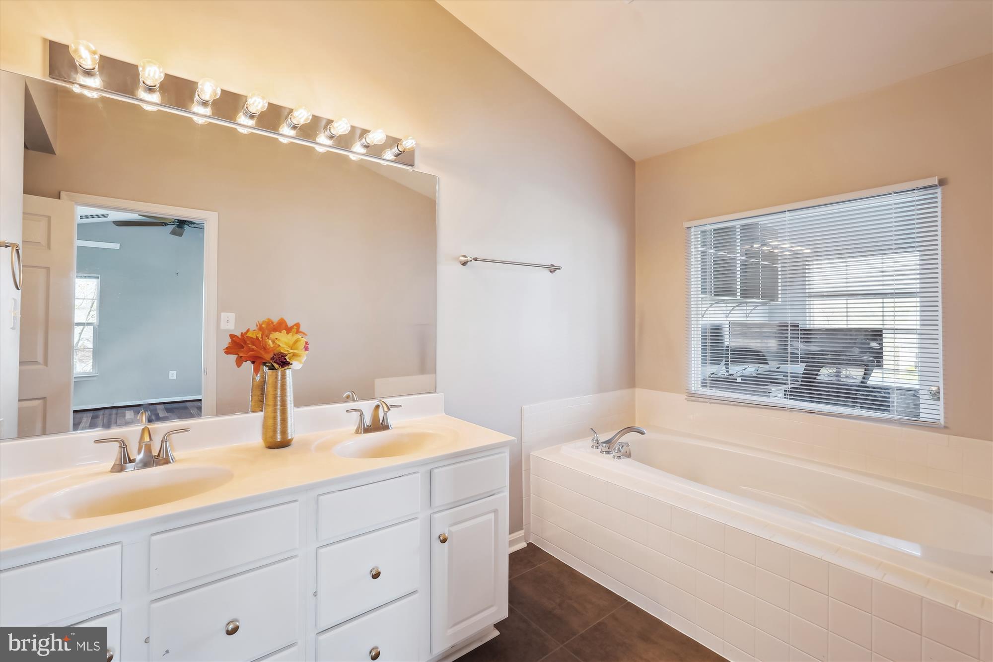 GREAT FALLS CHASE - Residential