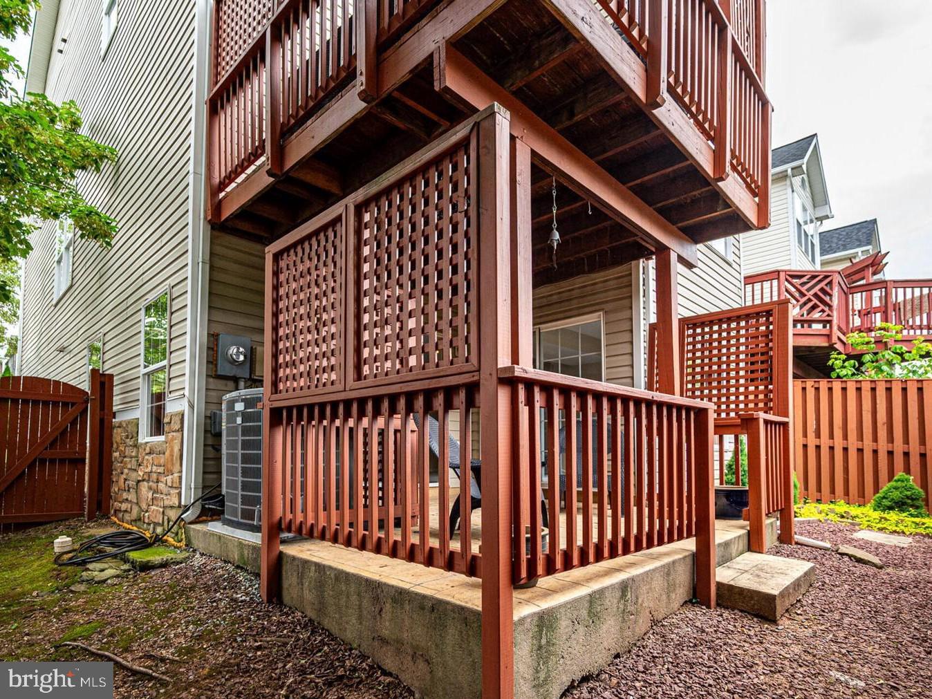 GREAT FALLS CHASE - Residential