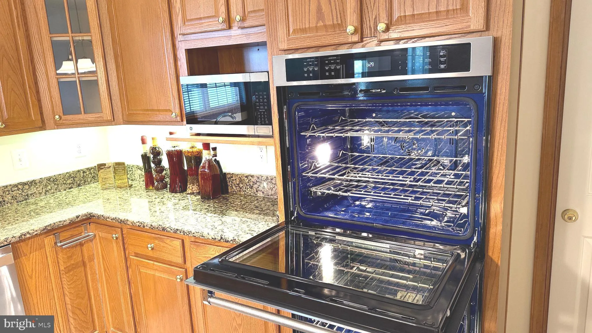 Cheltenham, Maryland 20623, United States, 6 Bedrooms Bedrooms, ,4 BathroomsBathrooms,Residential,Active,149287