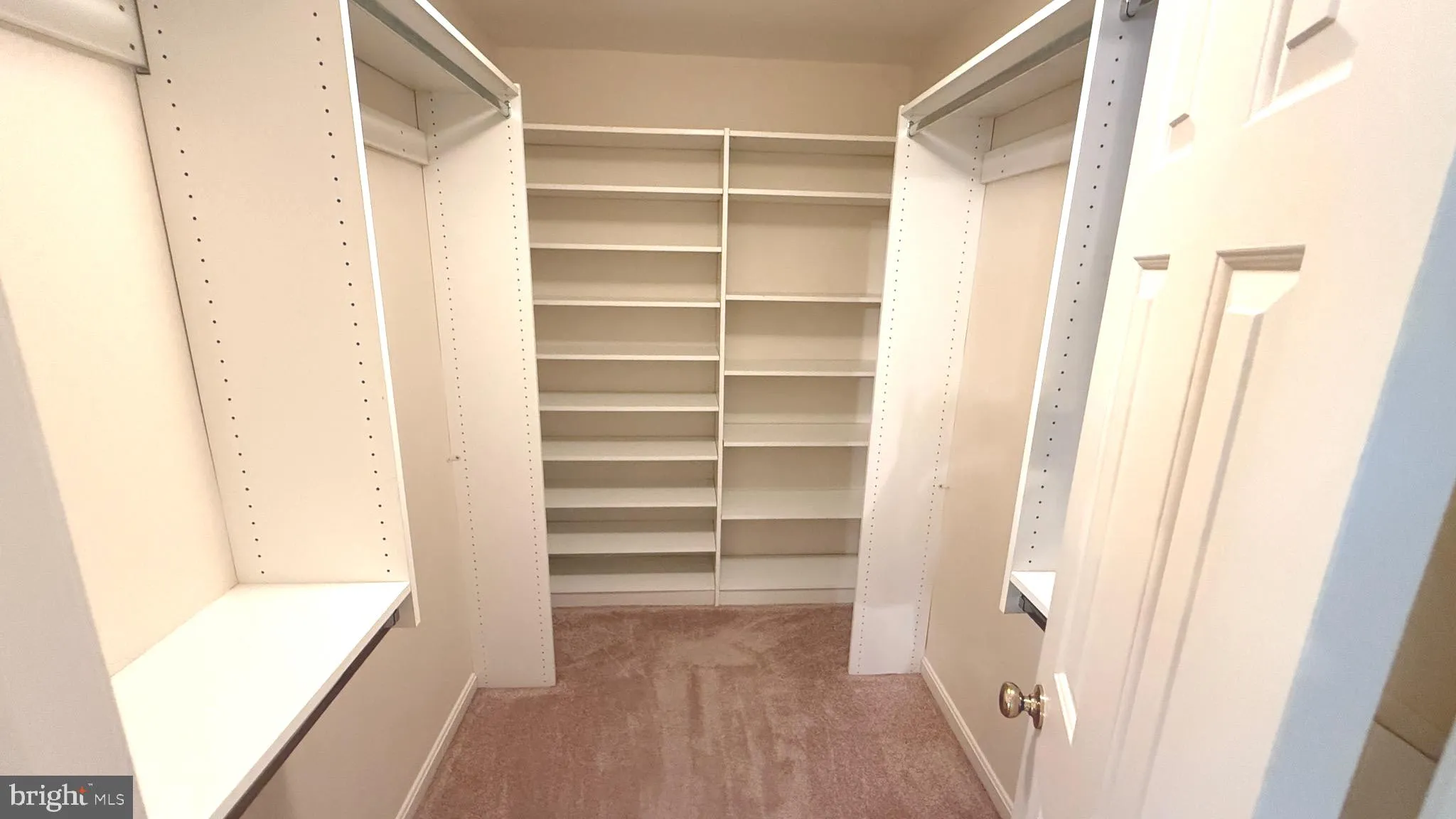 Cheltenham, Maryland 20623, United States, 6 Bedrooms Bedrooms, ,4 BathroomsBathrooms,Residential,Active,149287