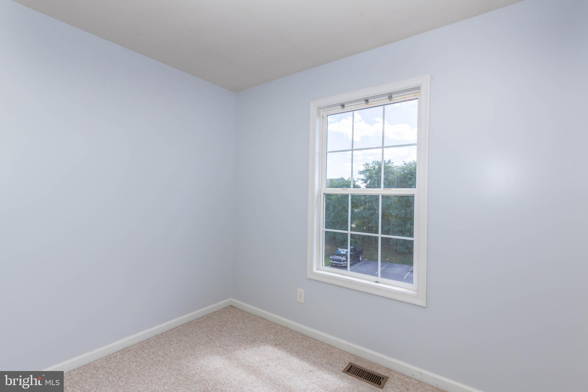 MILLS FARM - Residential Lease