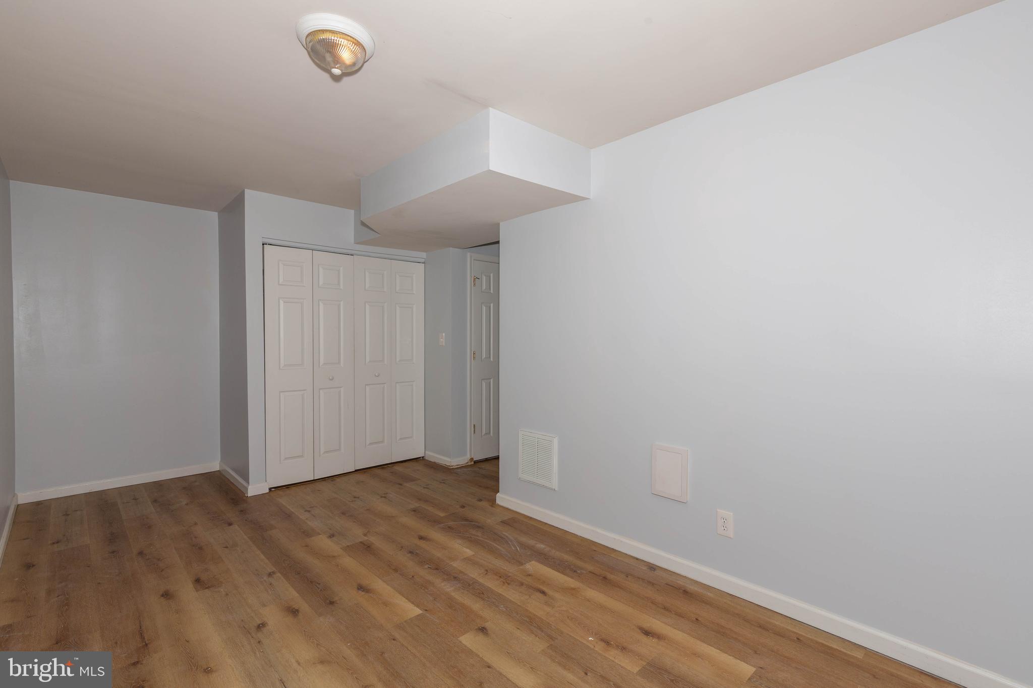 MILLS FARM - Residential Lease