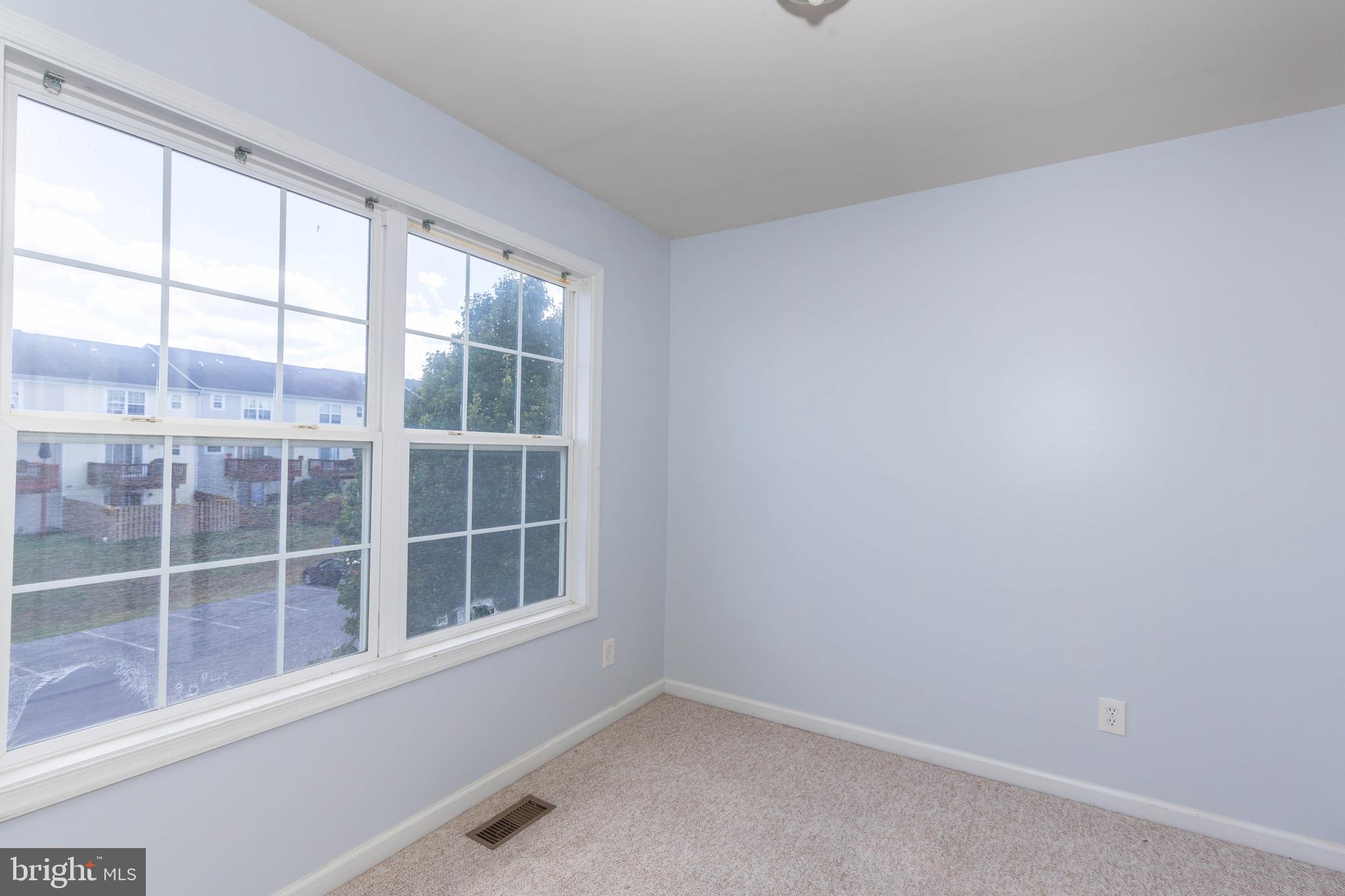 MILLS FARM - Residential Lease