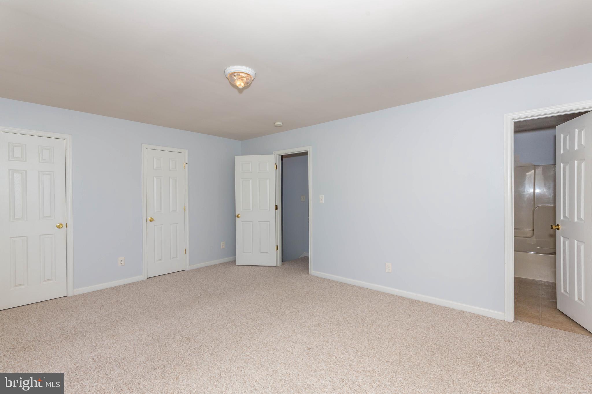 MILLS FARM - Residential Lease