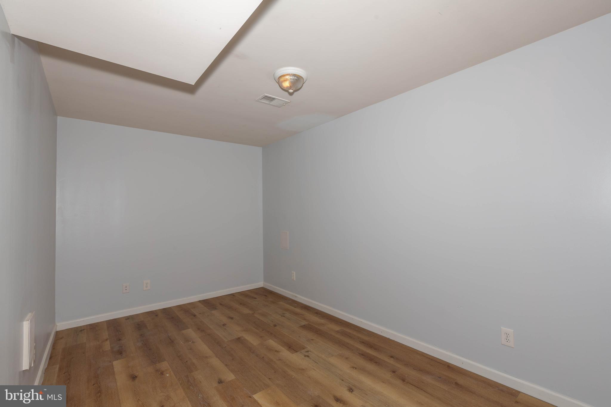 MILLS FARM - Residential Lease