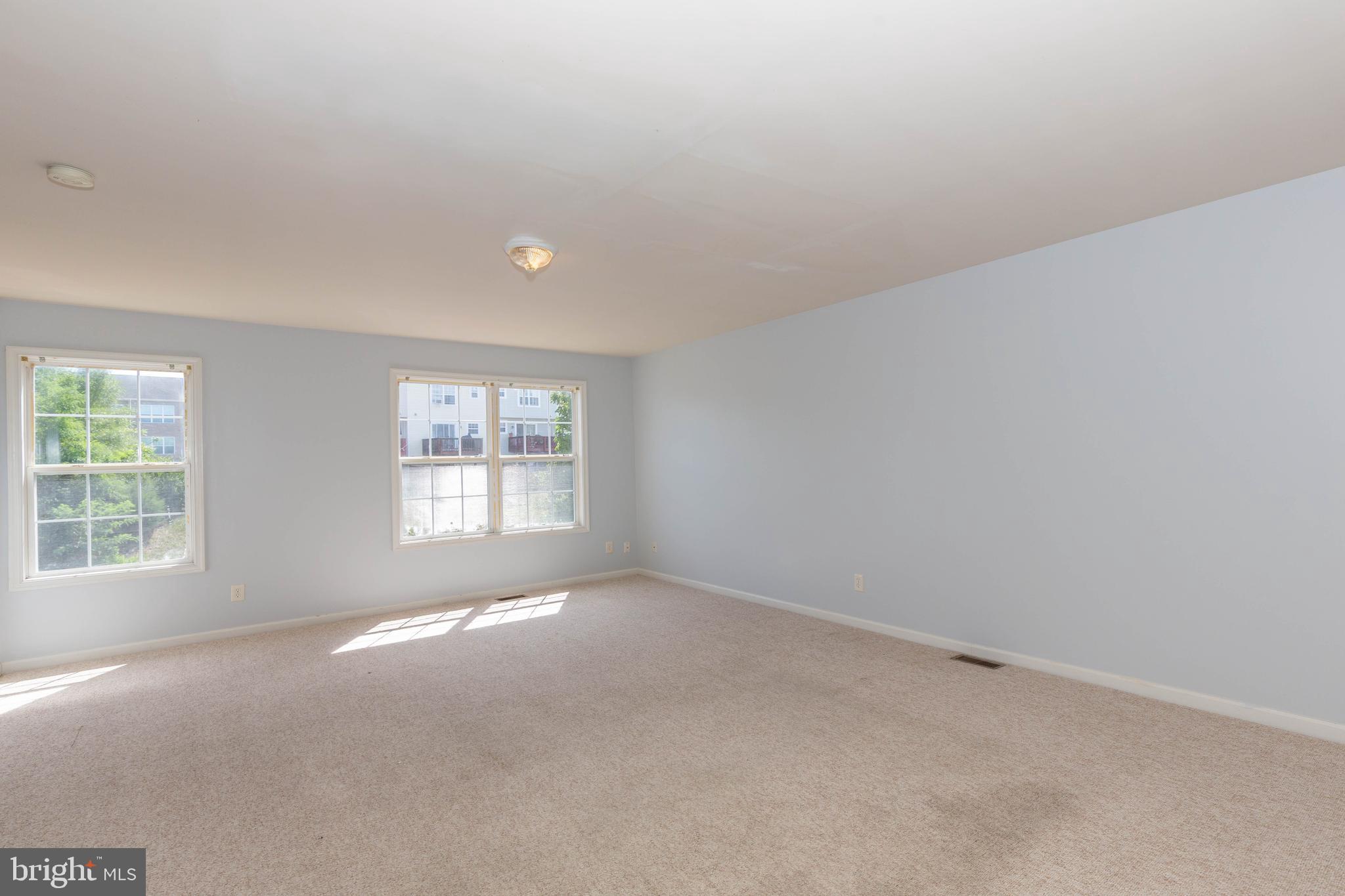 MILLS FARM - Residential Lease