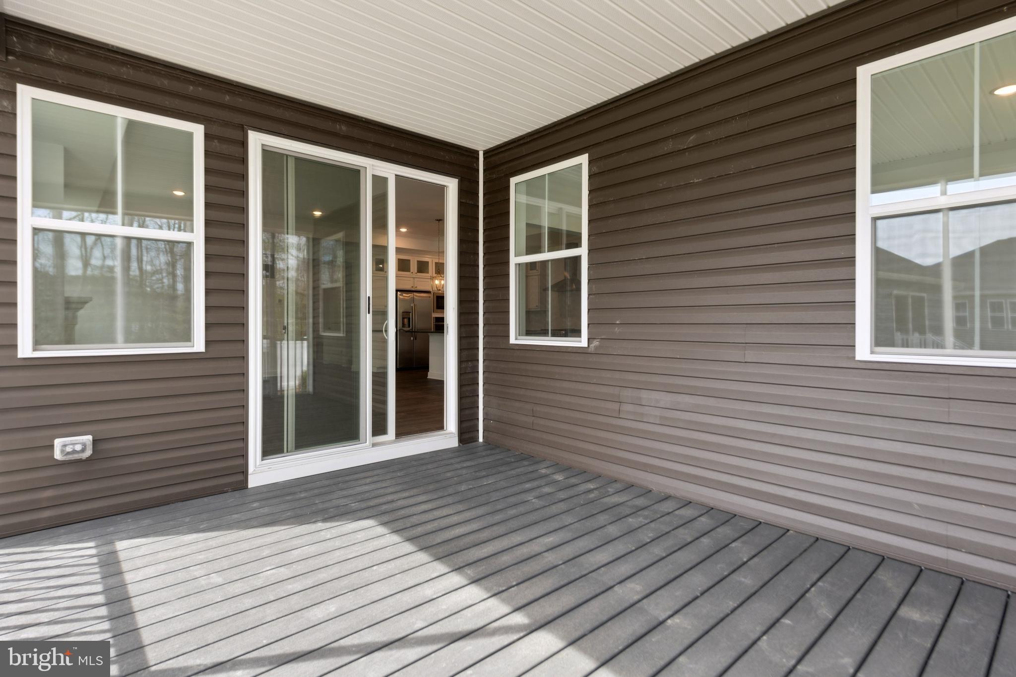 FOUR SEASONS AT KENT ISLAND - Residential