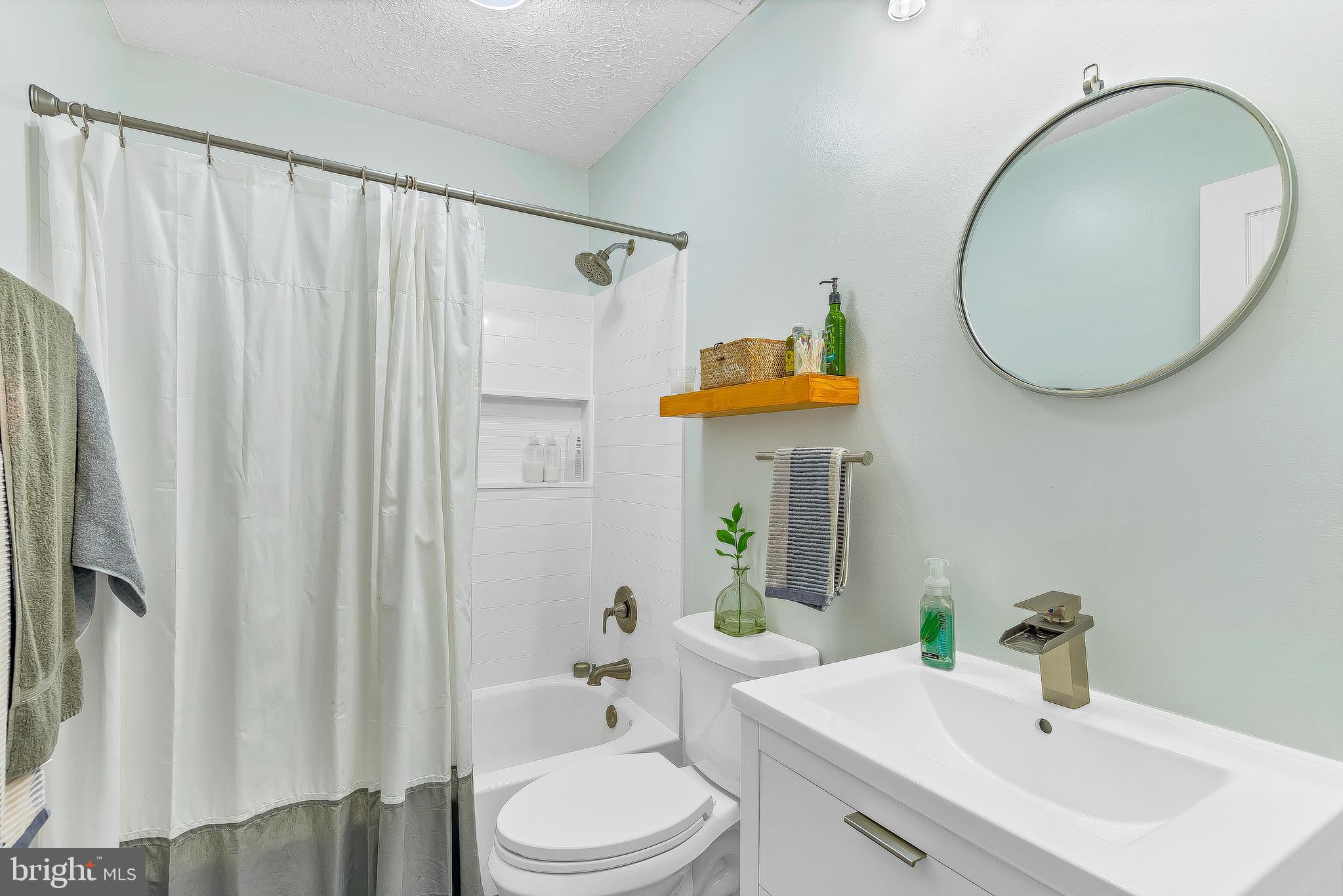 SHADY DALE - Residential