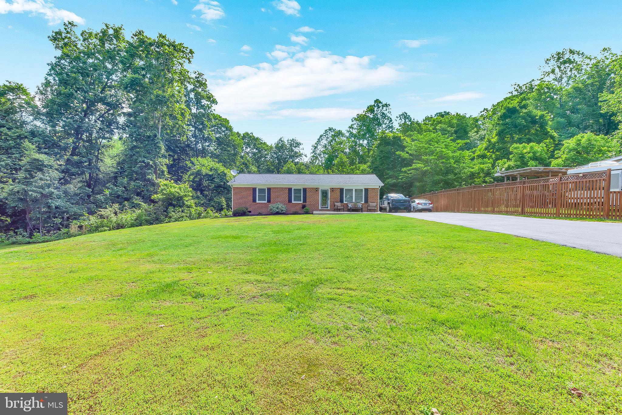 SHADY DALE - Residential