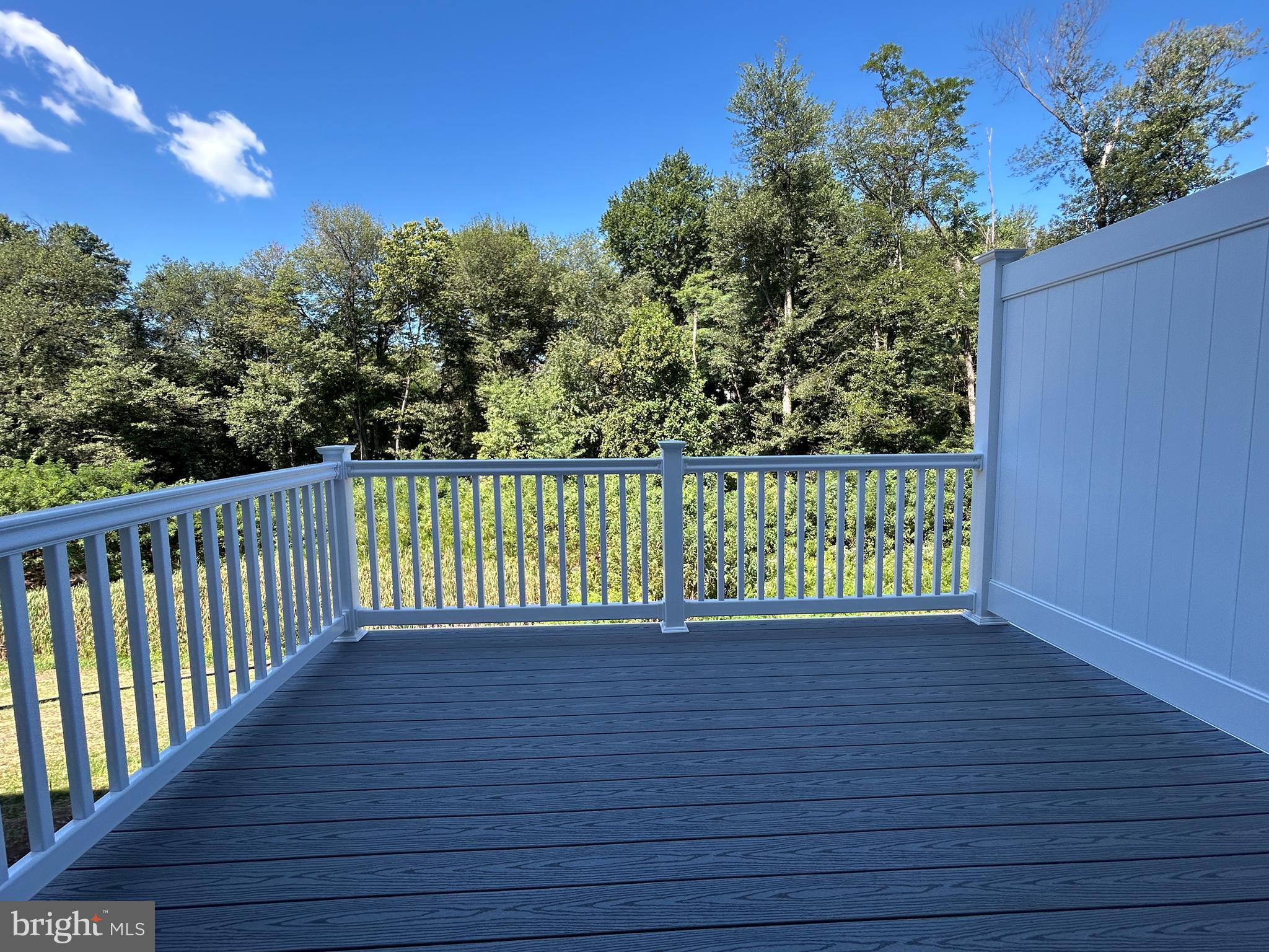 WOODLAND HILLS - Residential