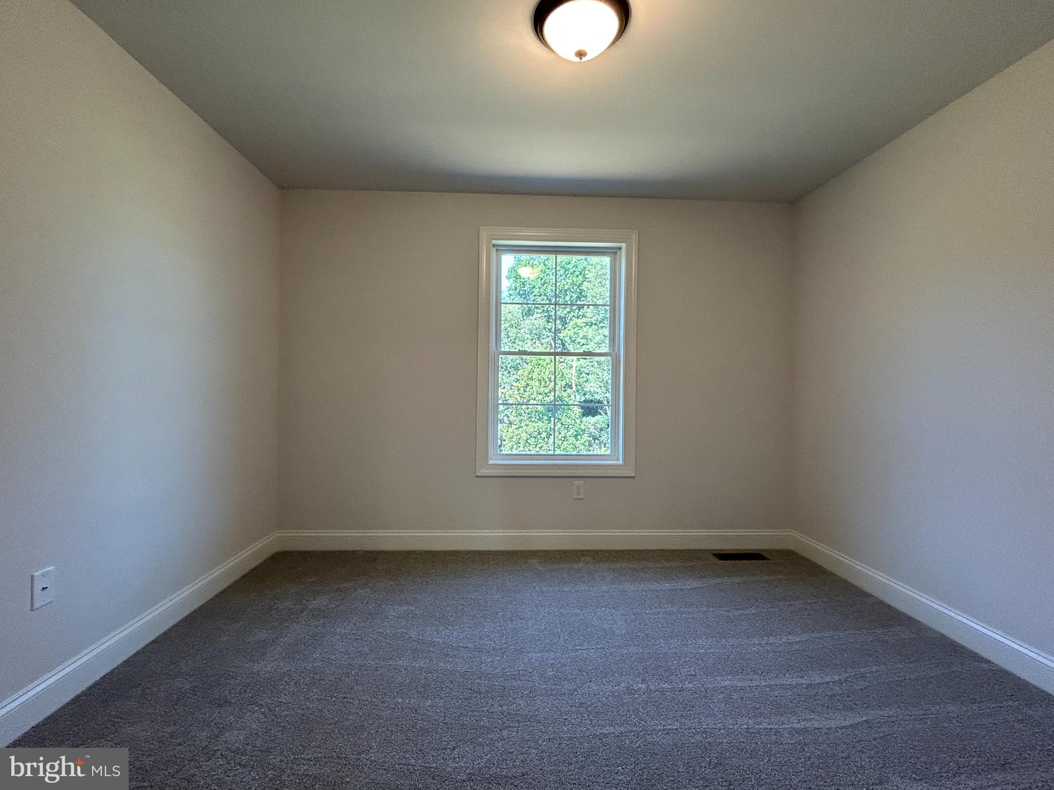 WOODLAND HILLS - Residential