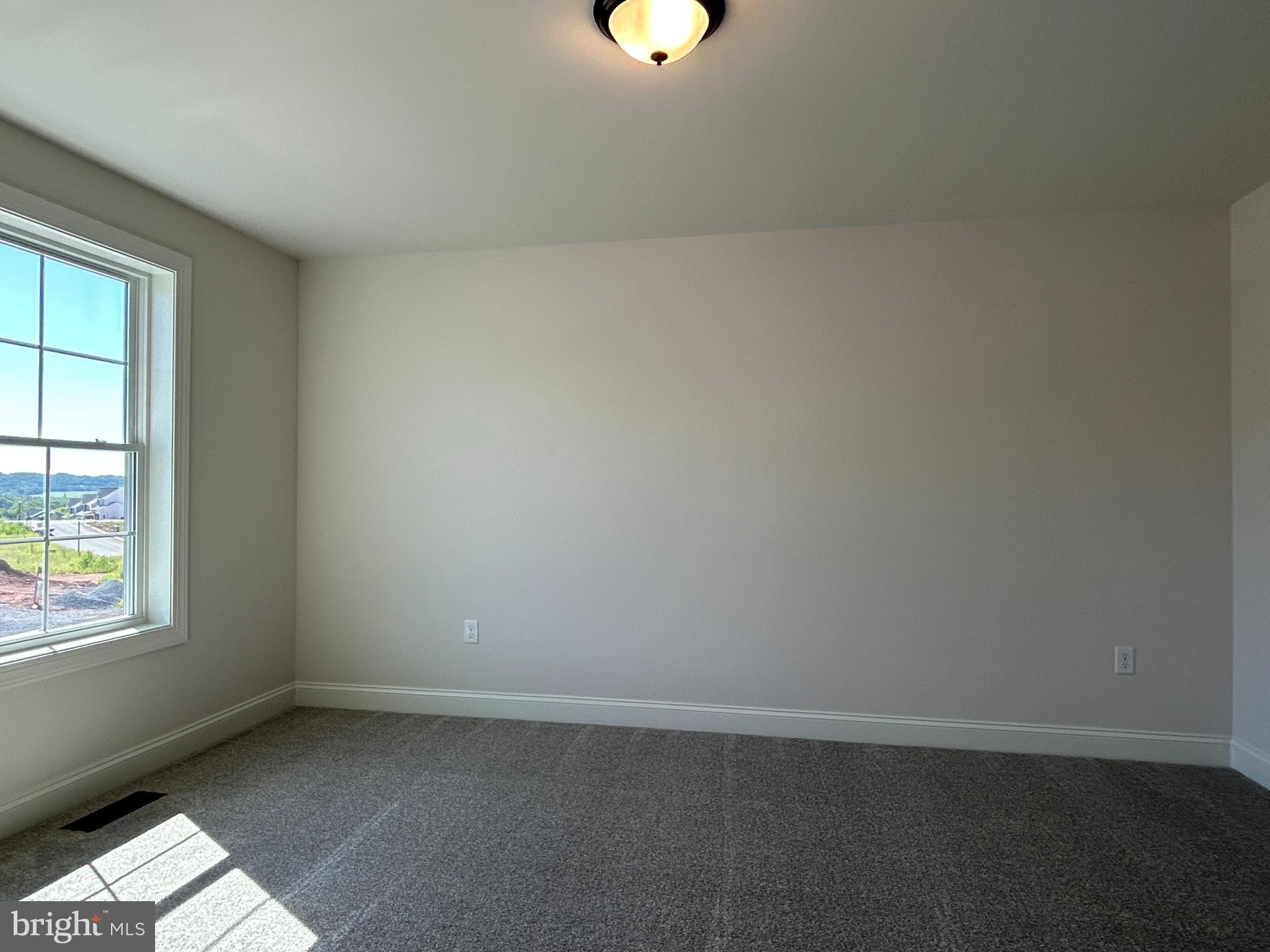 WOODLAND HILLS - Residential