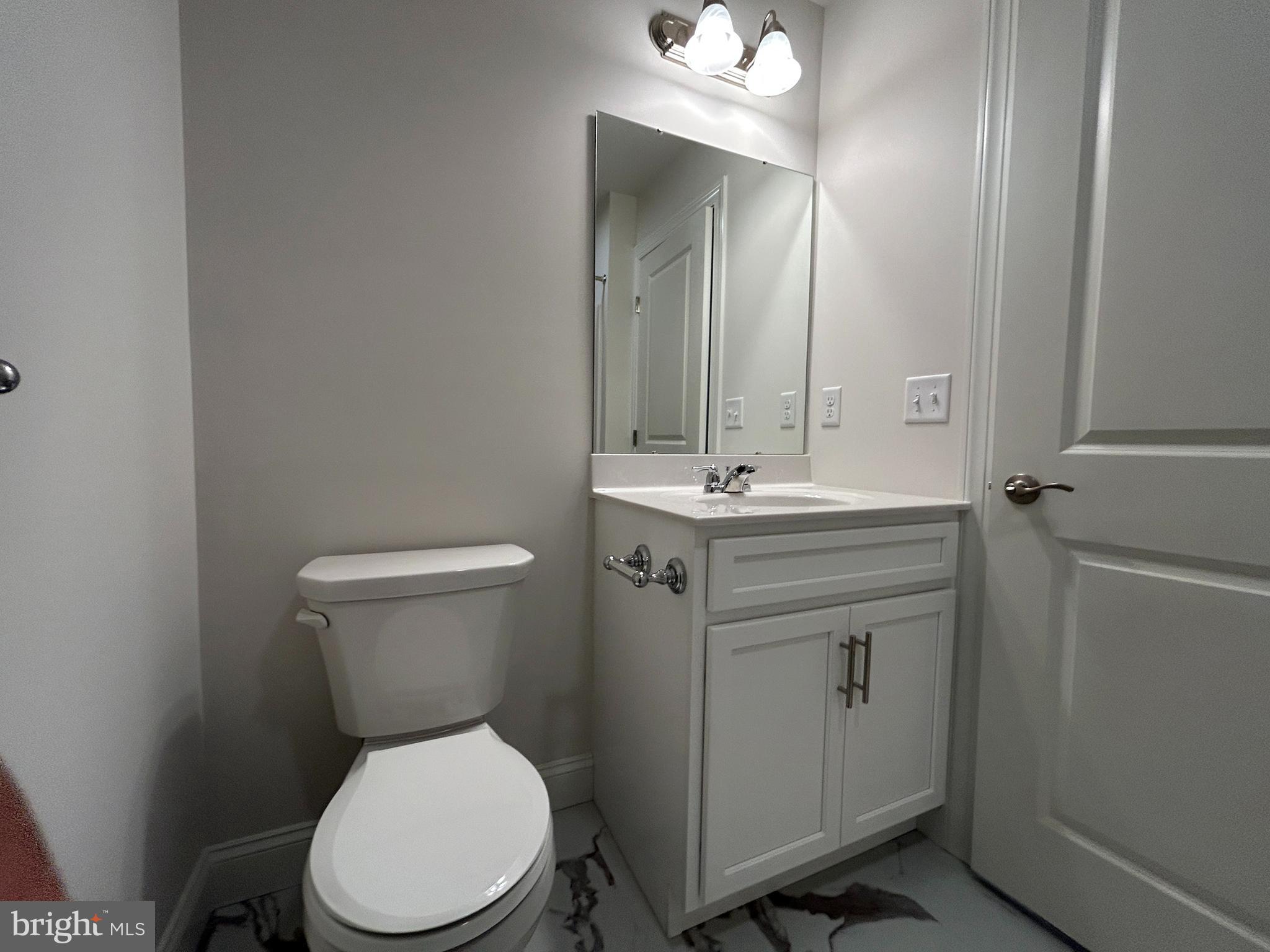 WOODLAND HILLS - Residential