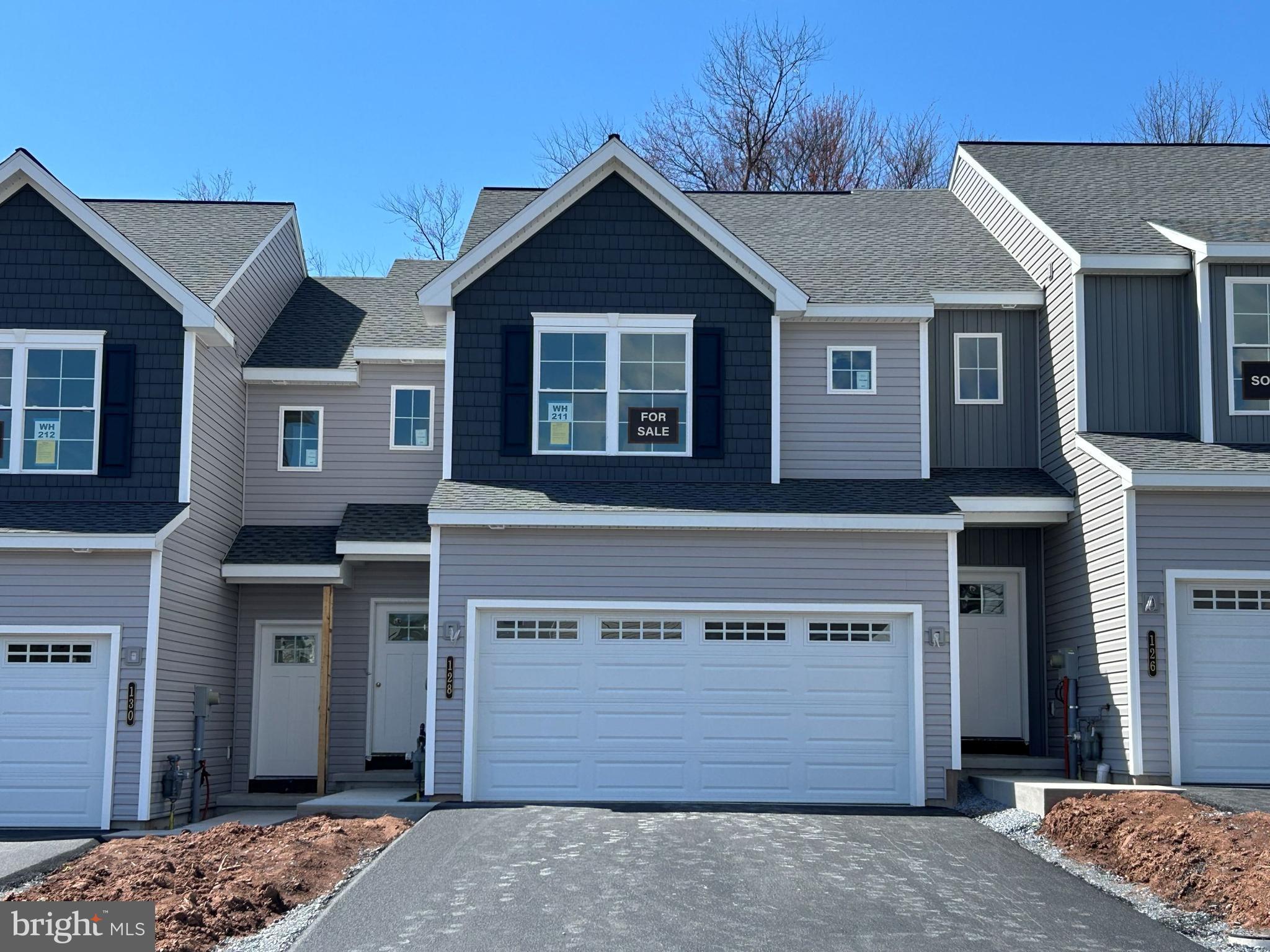 WOODLAND HILLS - Residential