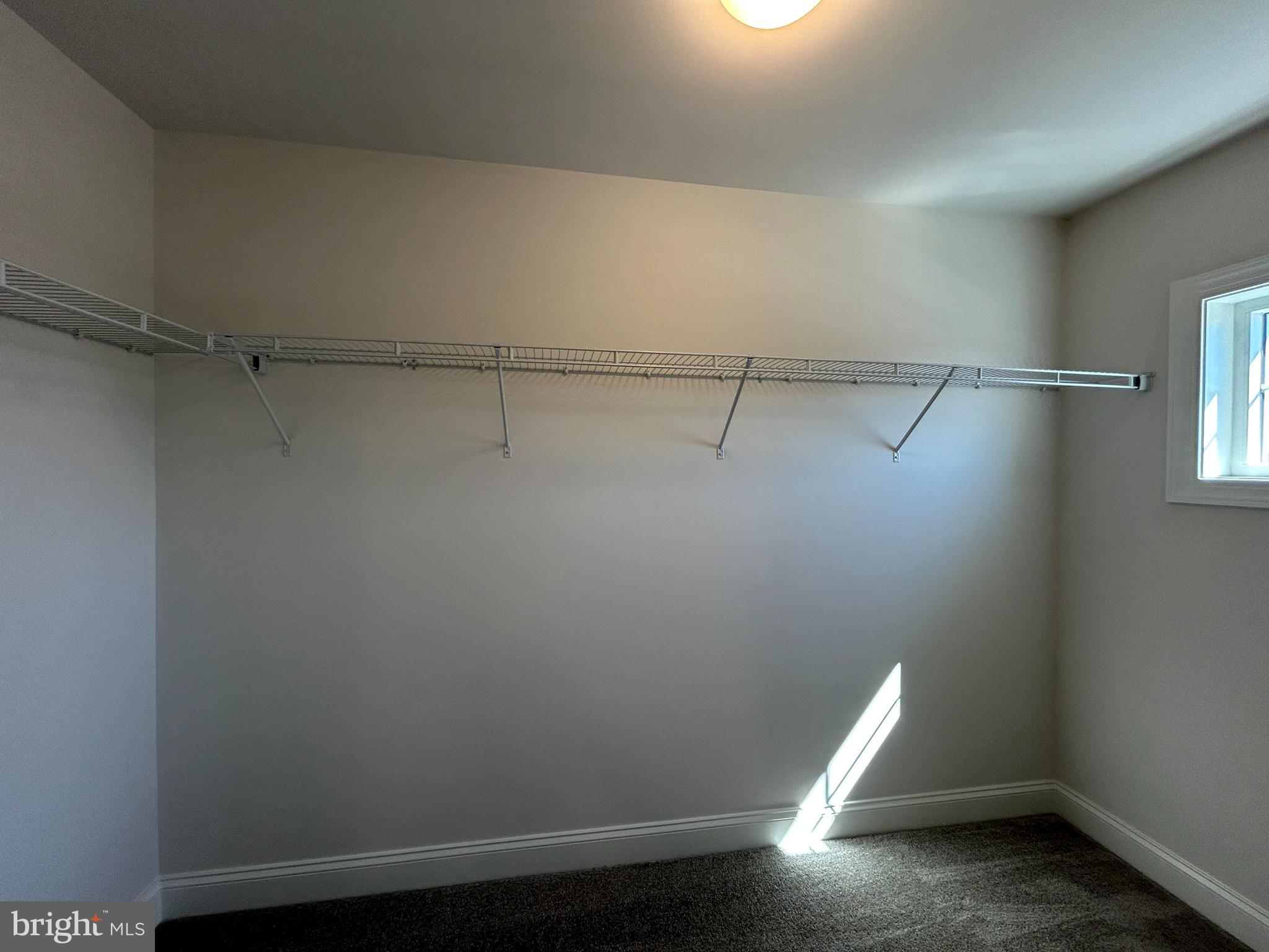 WOODLAND HILLS - Residential