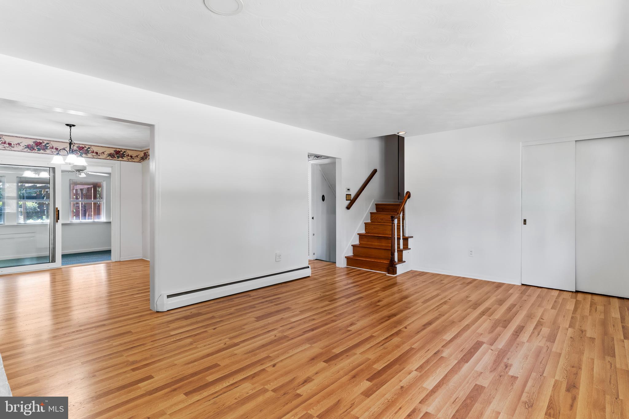 902 APPLE DRIVE