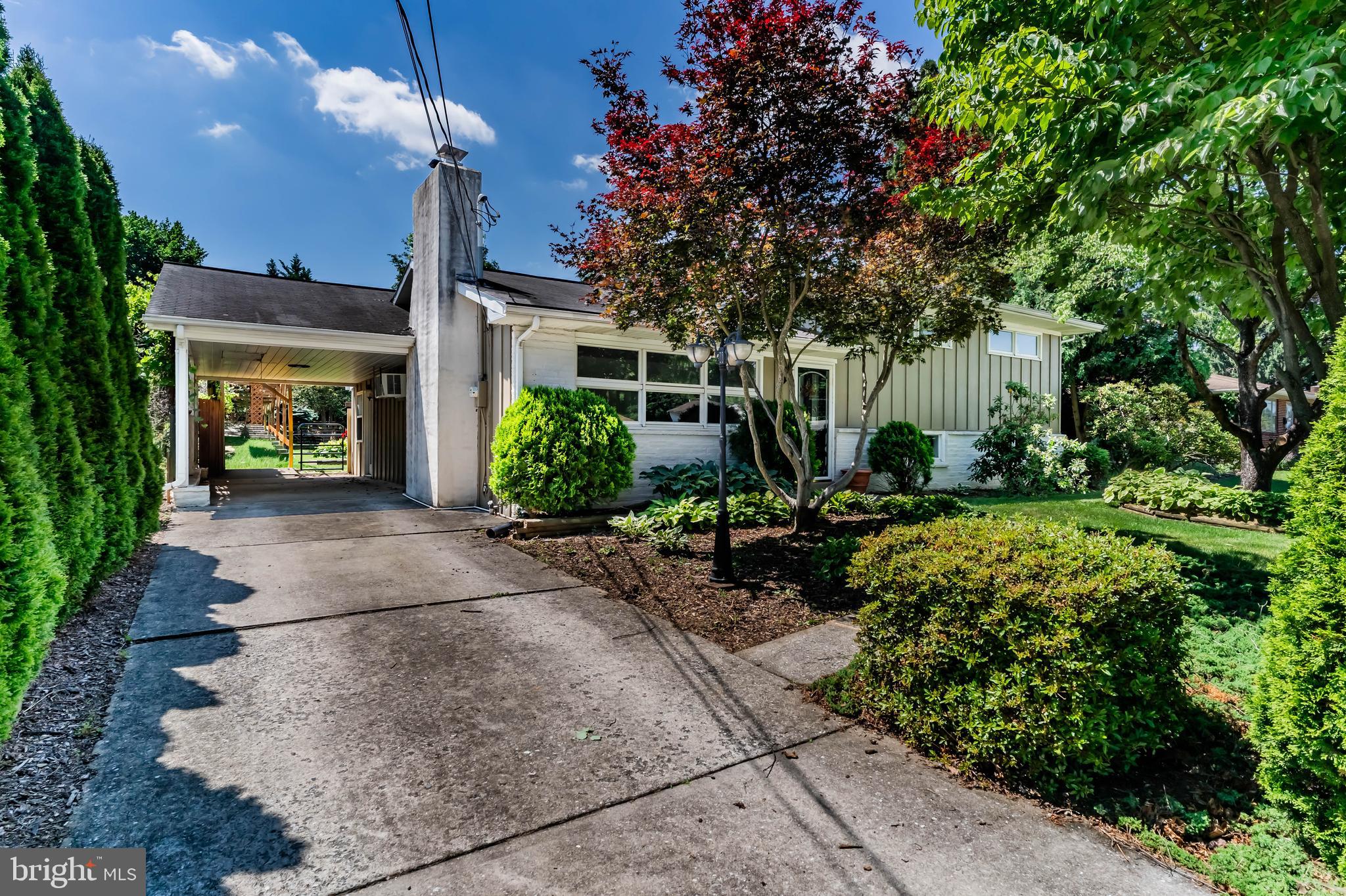 902 APPLE DRIVE