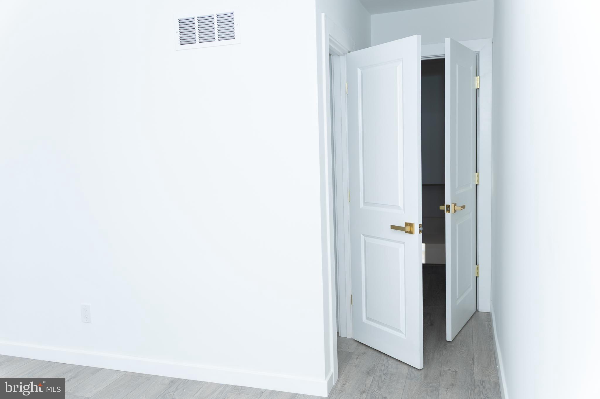 PHILADELPHIA - Residential