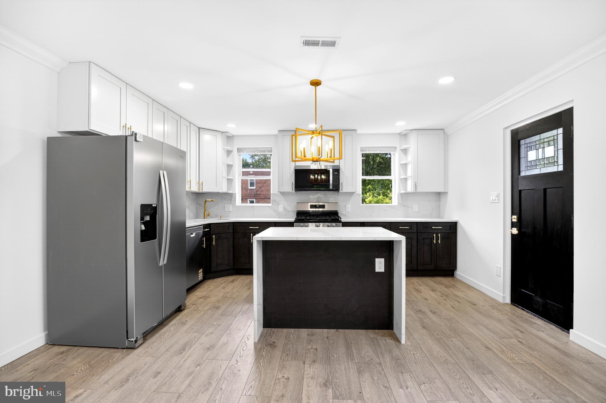 PHILADELPHIA - Residential