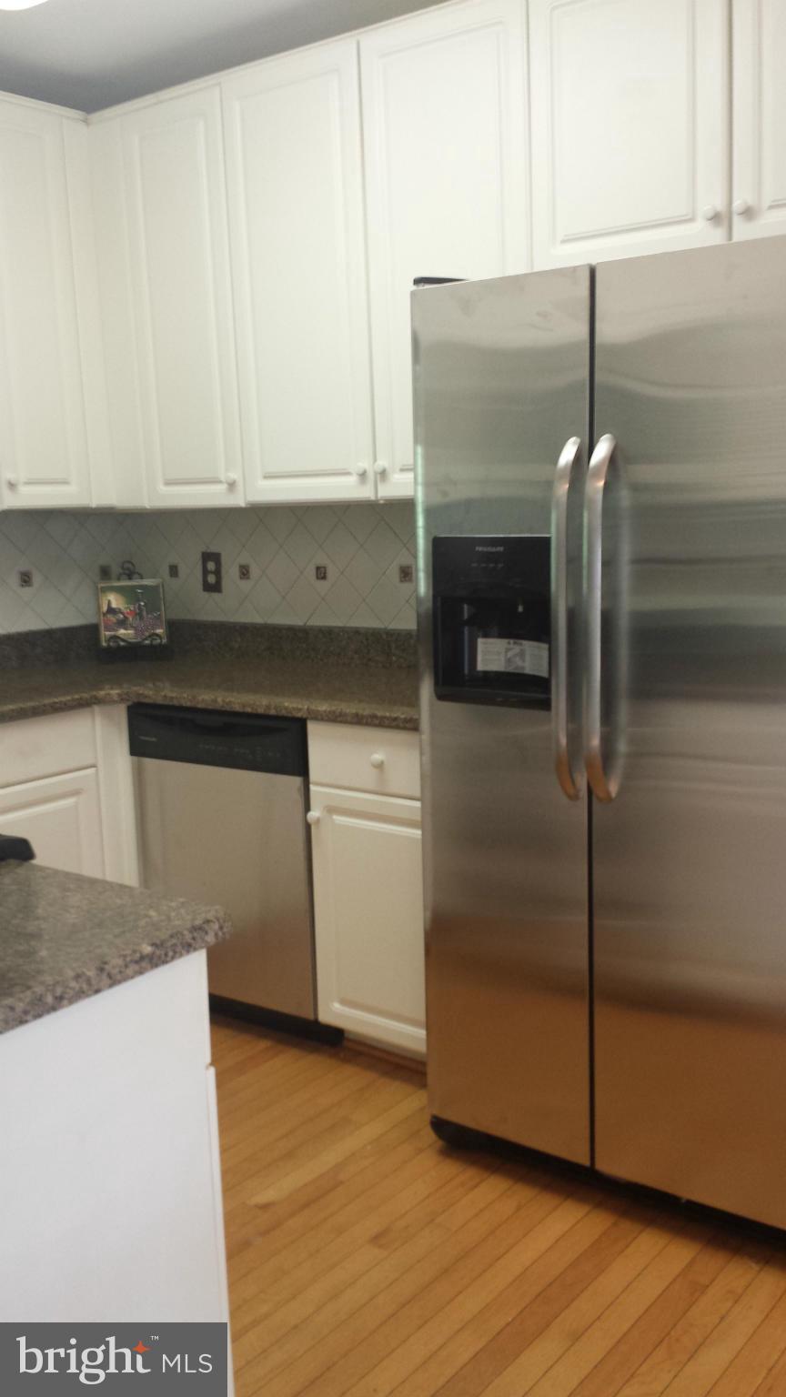 SYCAMORES AT VAN DORN - Residential Lease