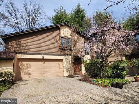 Townhouse For Rent - 254 Sayre Drive Dr<br/> PRINCETON, NJ 08540