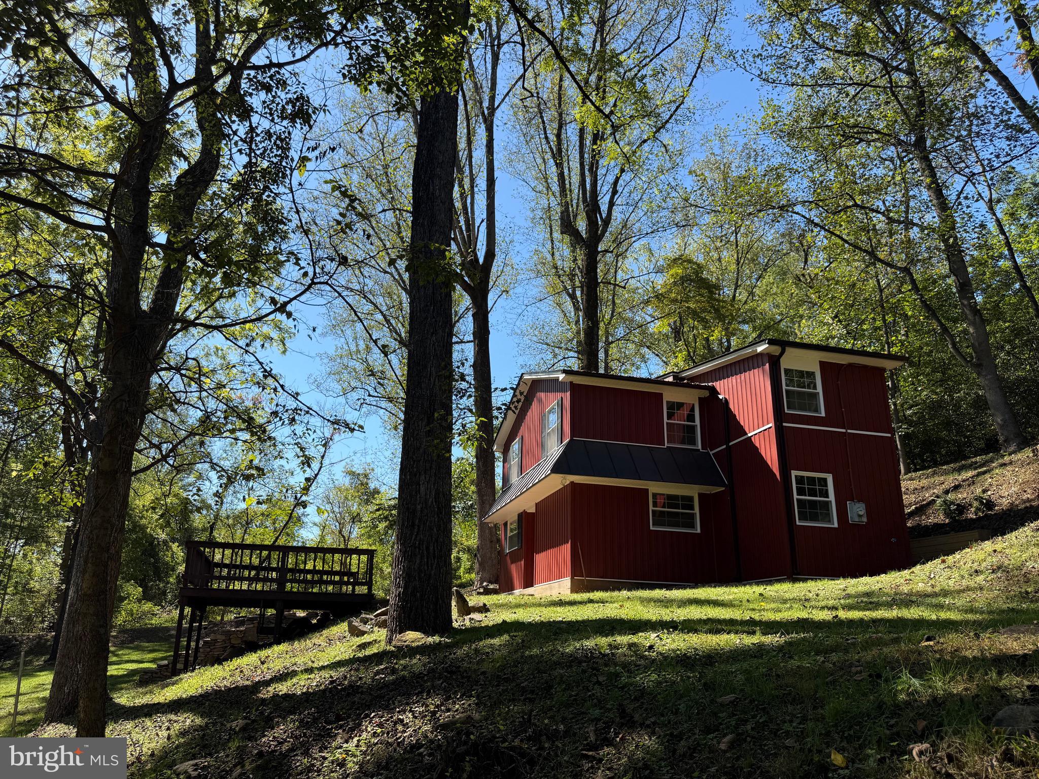 18 BOLTON BRANCH LANE