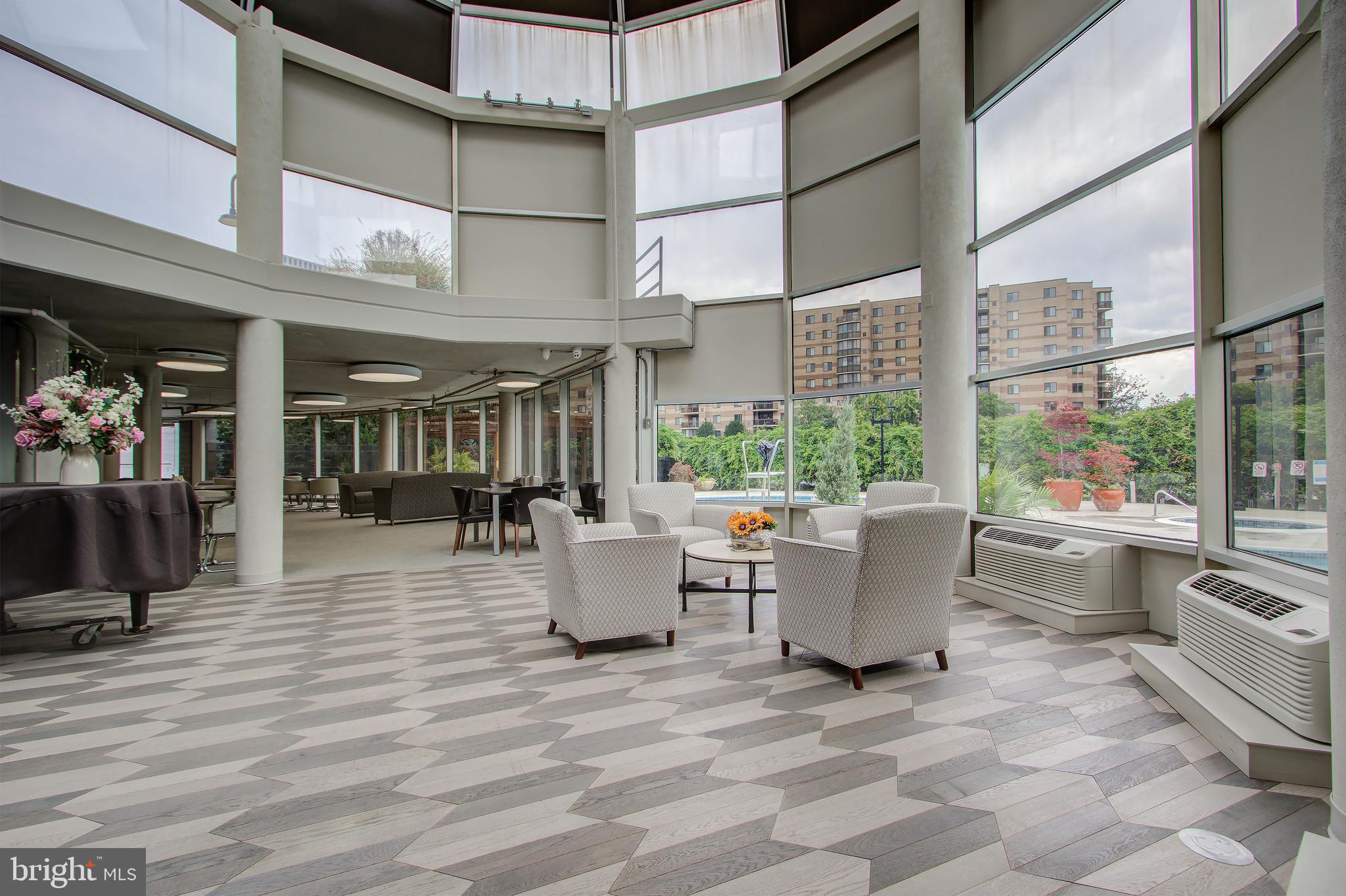 ROTONDA - Residential