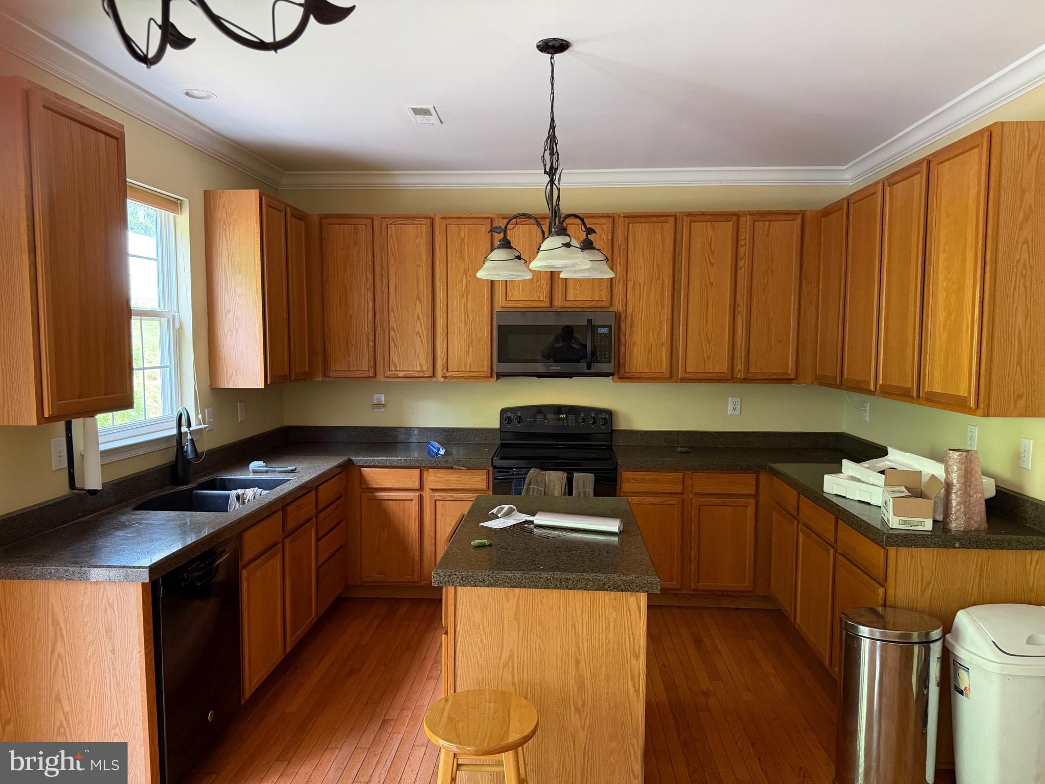 705 CARRIAGE CIRCLE