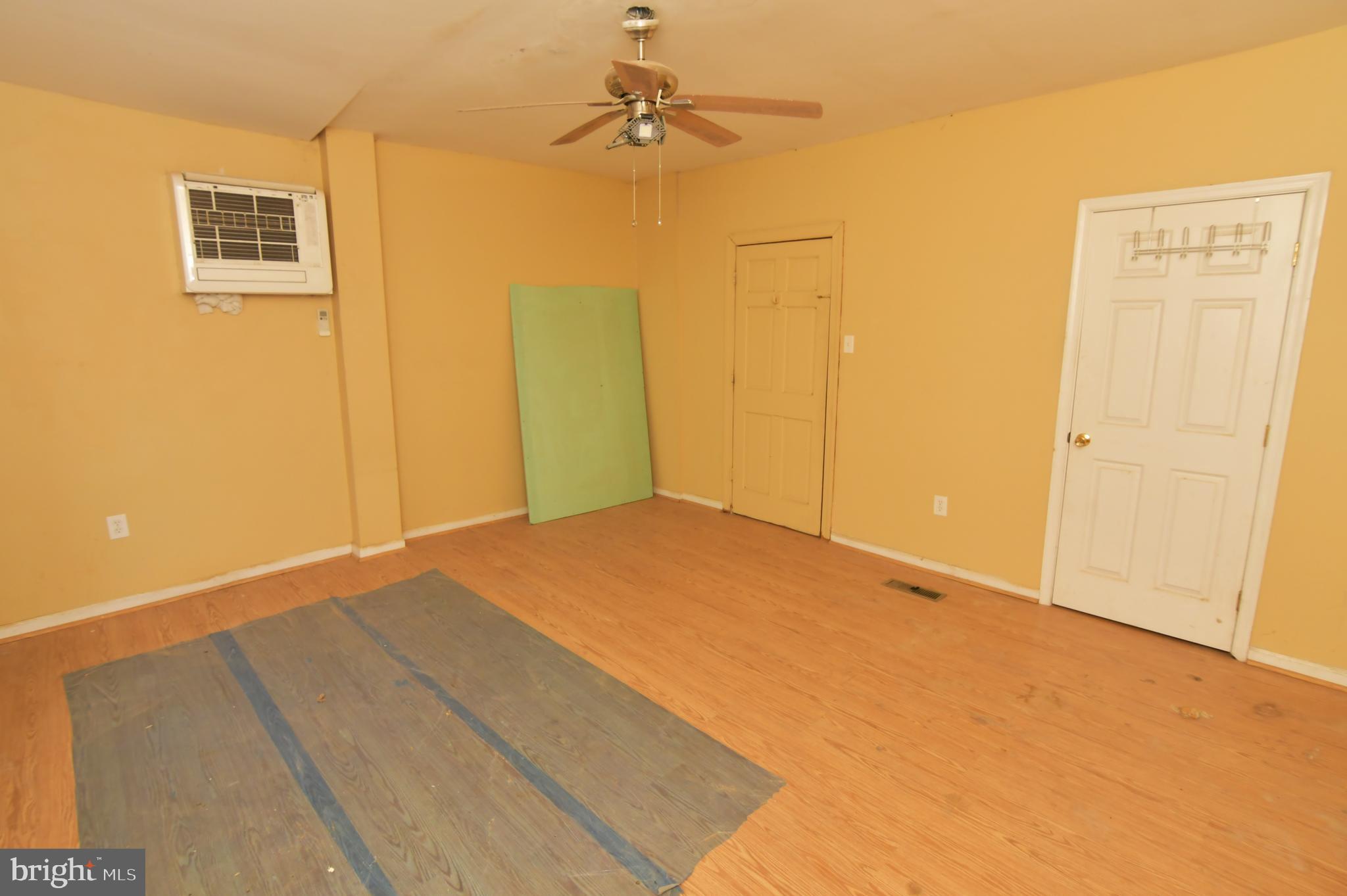 MARTINSBURG CITY - Residential