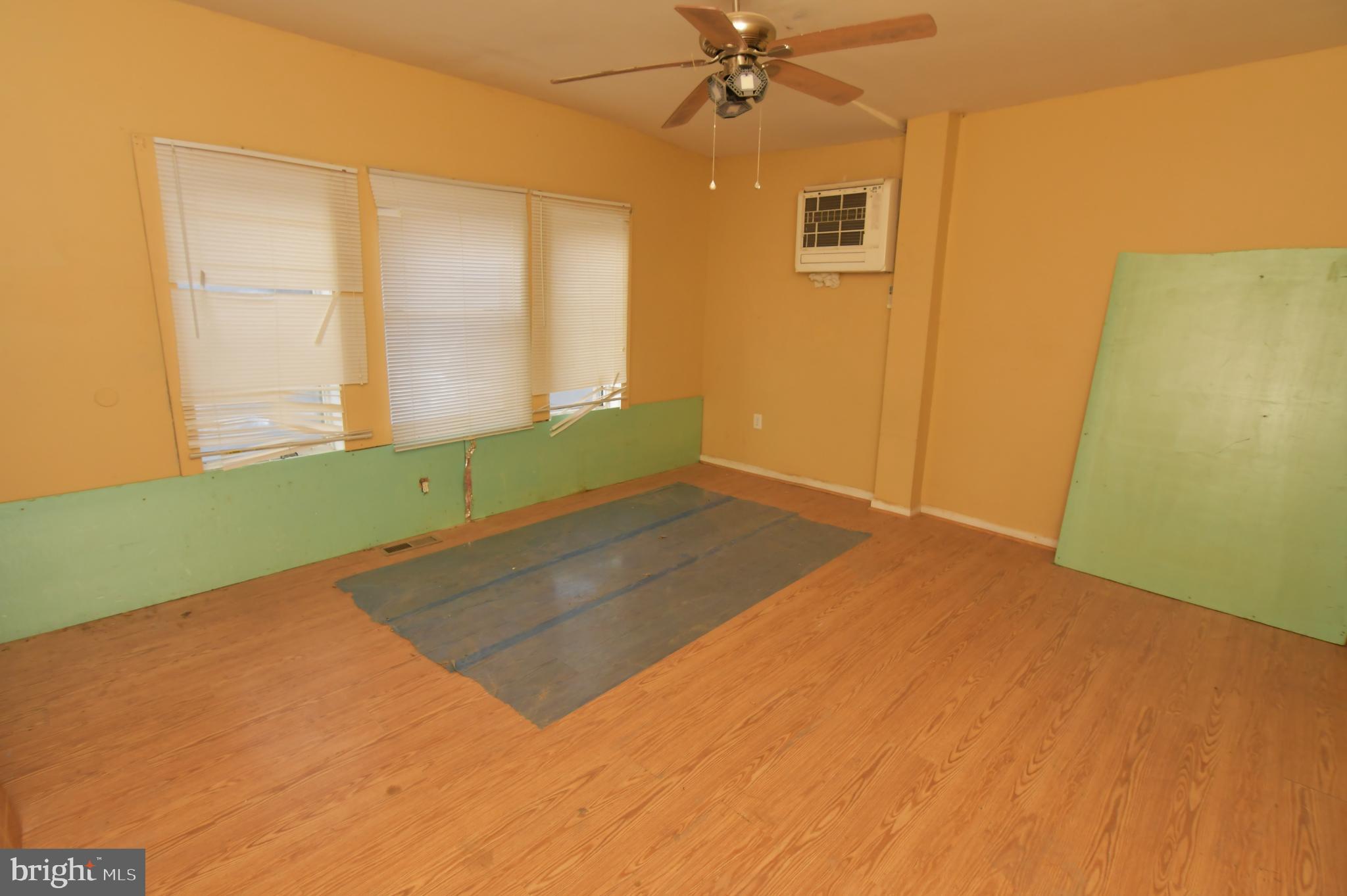 MARTINSBURG CITY - Residential