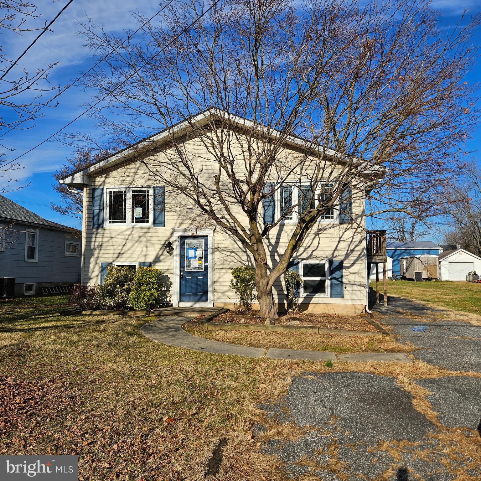 OLIVER BEACH - Residential