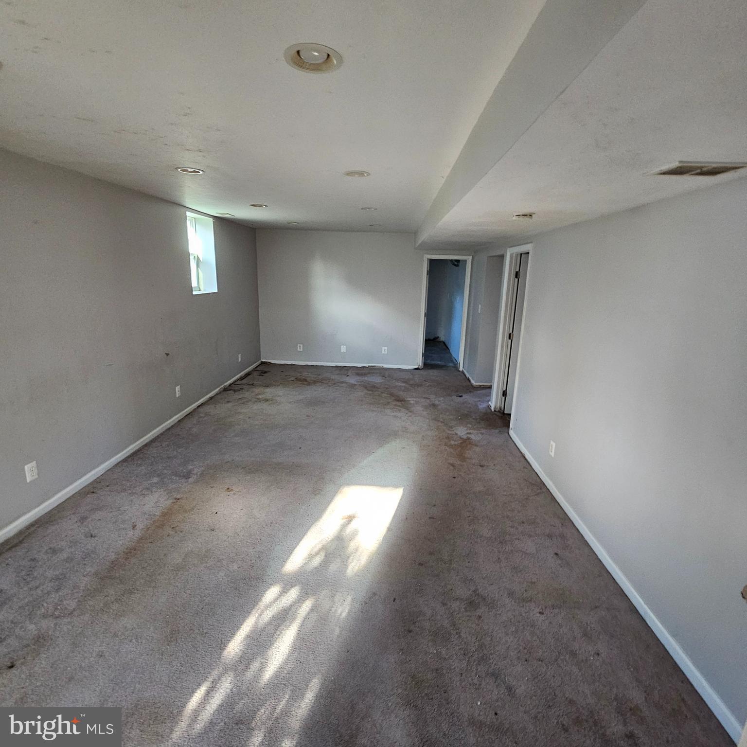 OLIVER BEACH - Residential