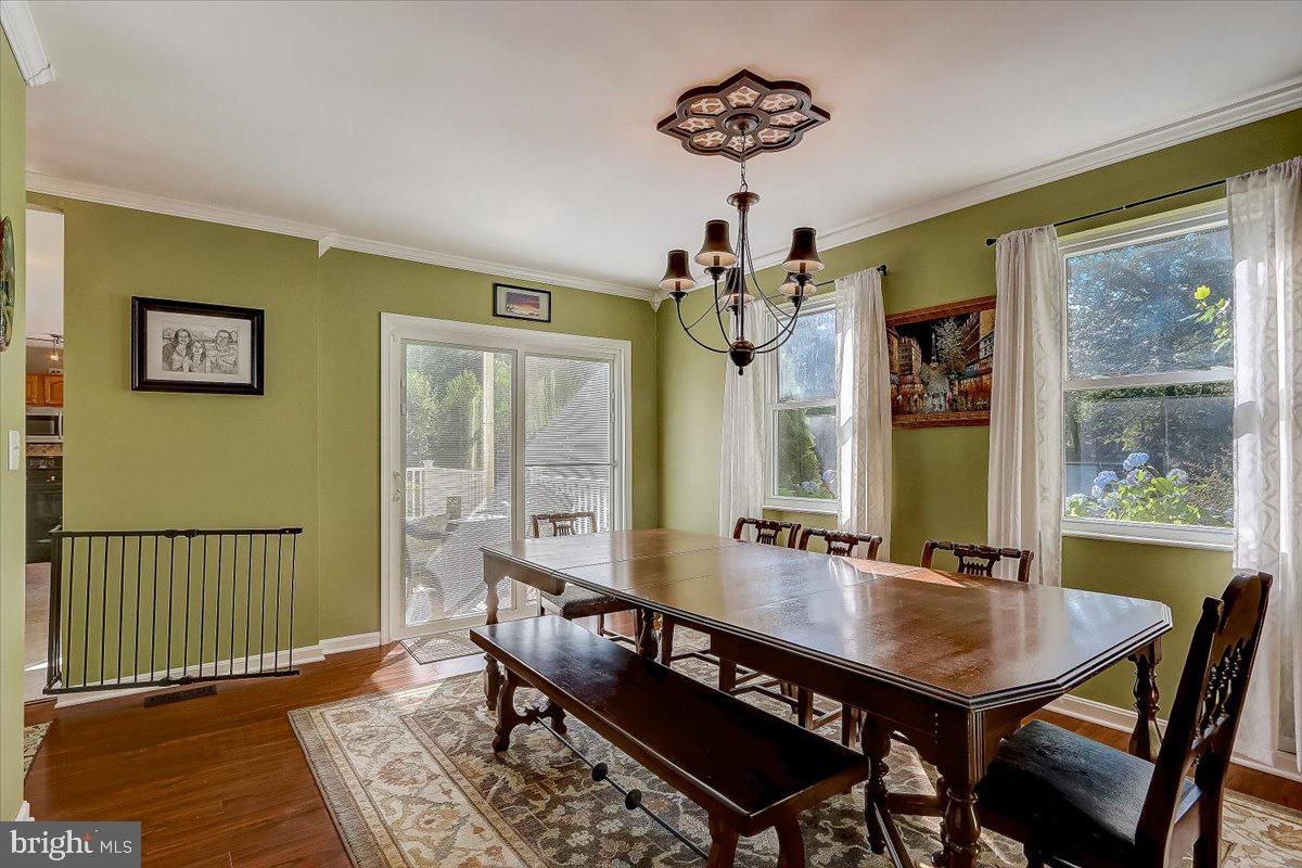 VILLAGE OF NEARBROOK - Residential