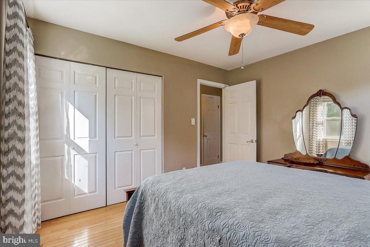 VILLAGE OF NEARBROOK - Residential