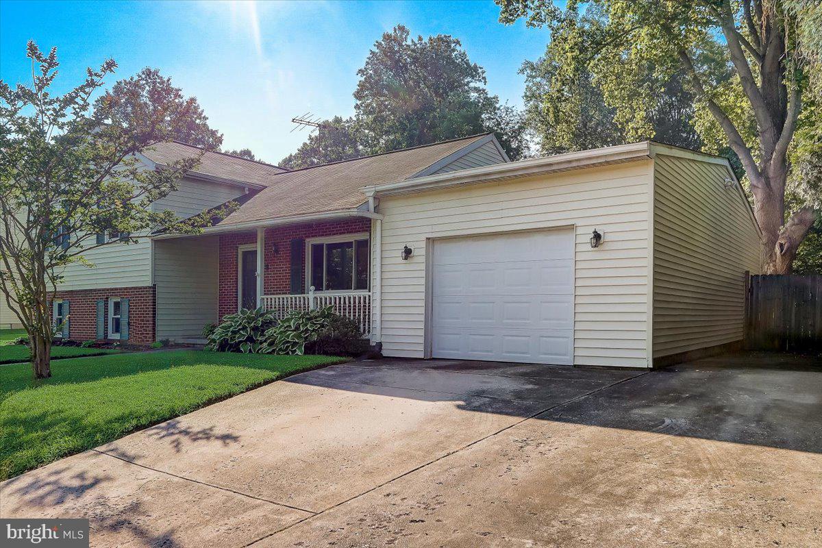 VILLAGE OF NEARBROOK - Residential