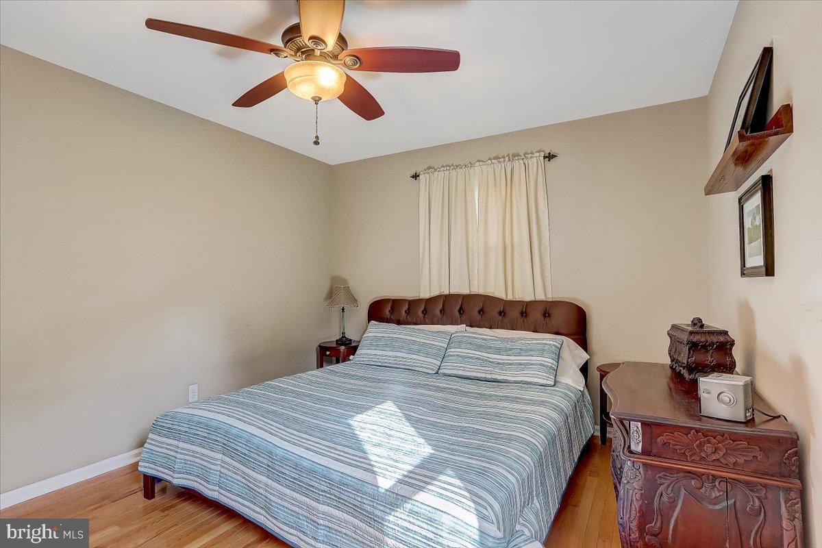 VILLAGE OF NEARBROOK - Residential