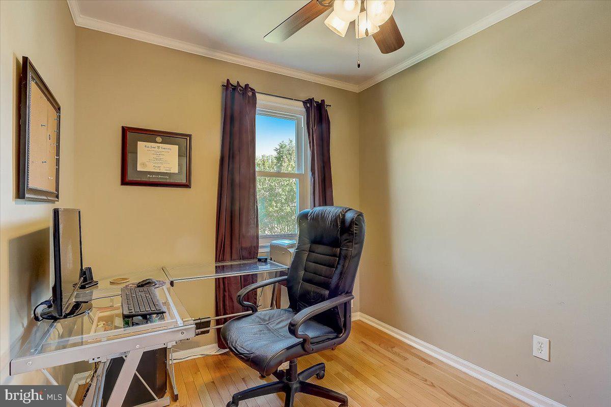 VILLAGE OF NEARBROOK - Residential