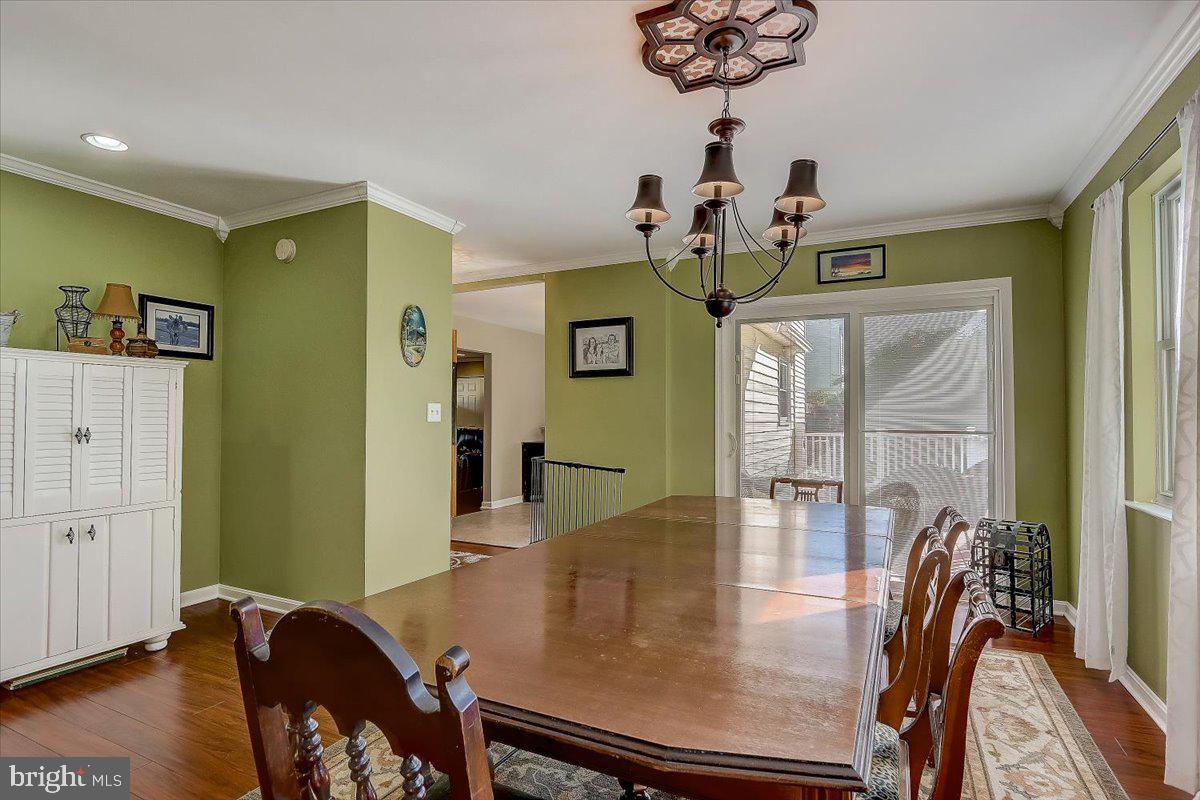 VILLAGE OF NEARBROOK - Residential