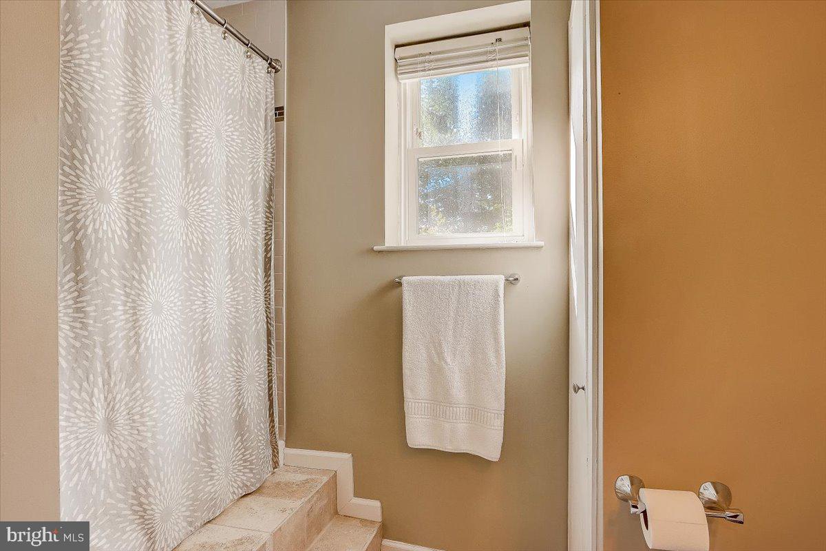 VILLAGE OF NEARBROOK - Residential