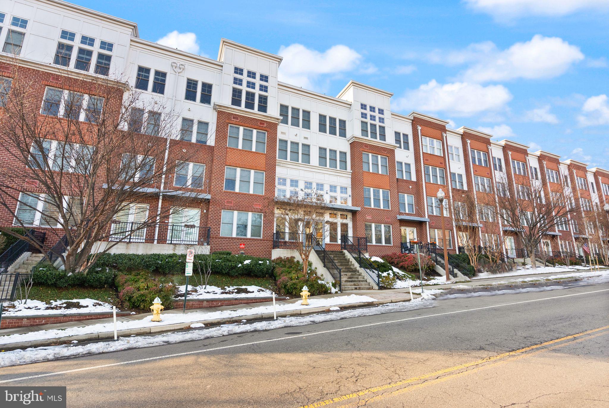 RHODES HILL SQUARE - Residential