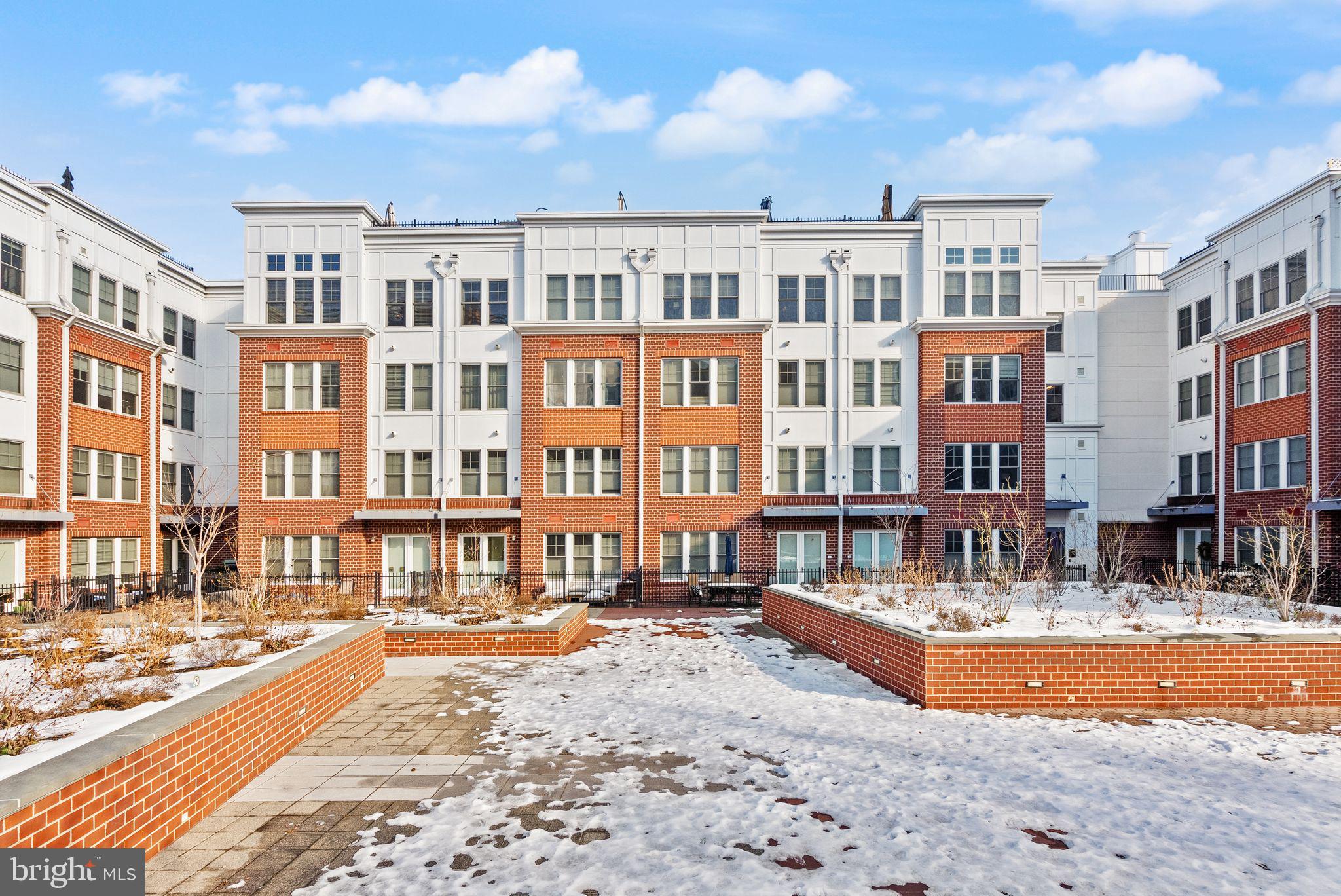 RHODES HILL SQUARE - Residential