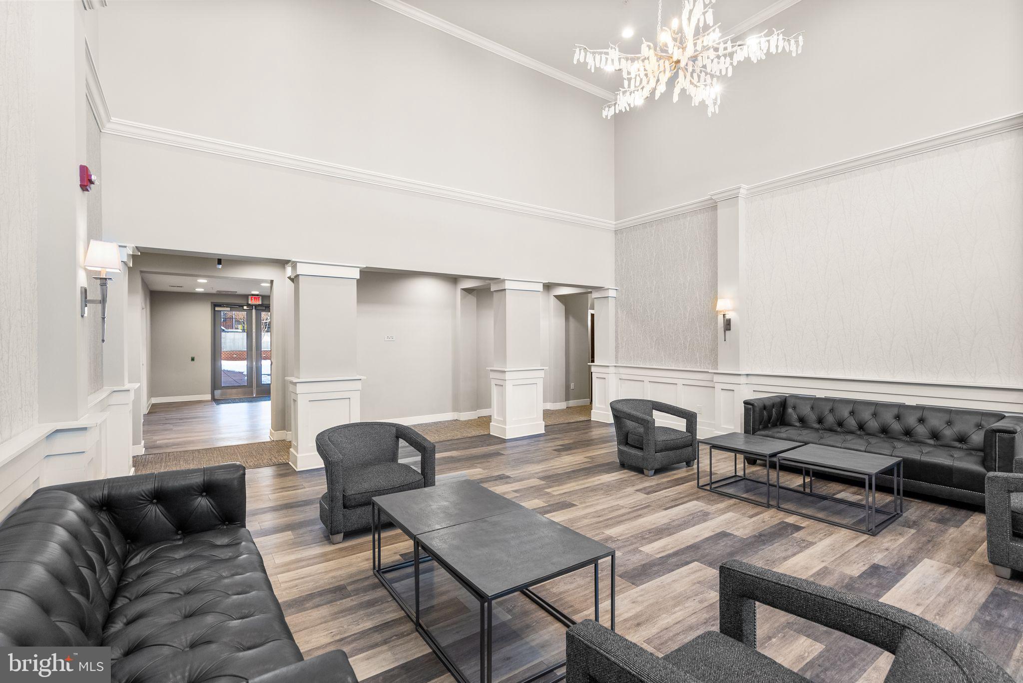 RHODES HILL SQUARE - Residential