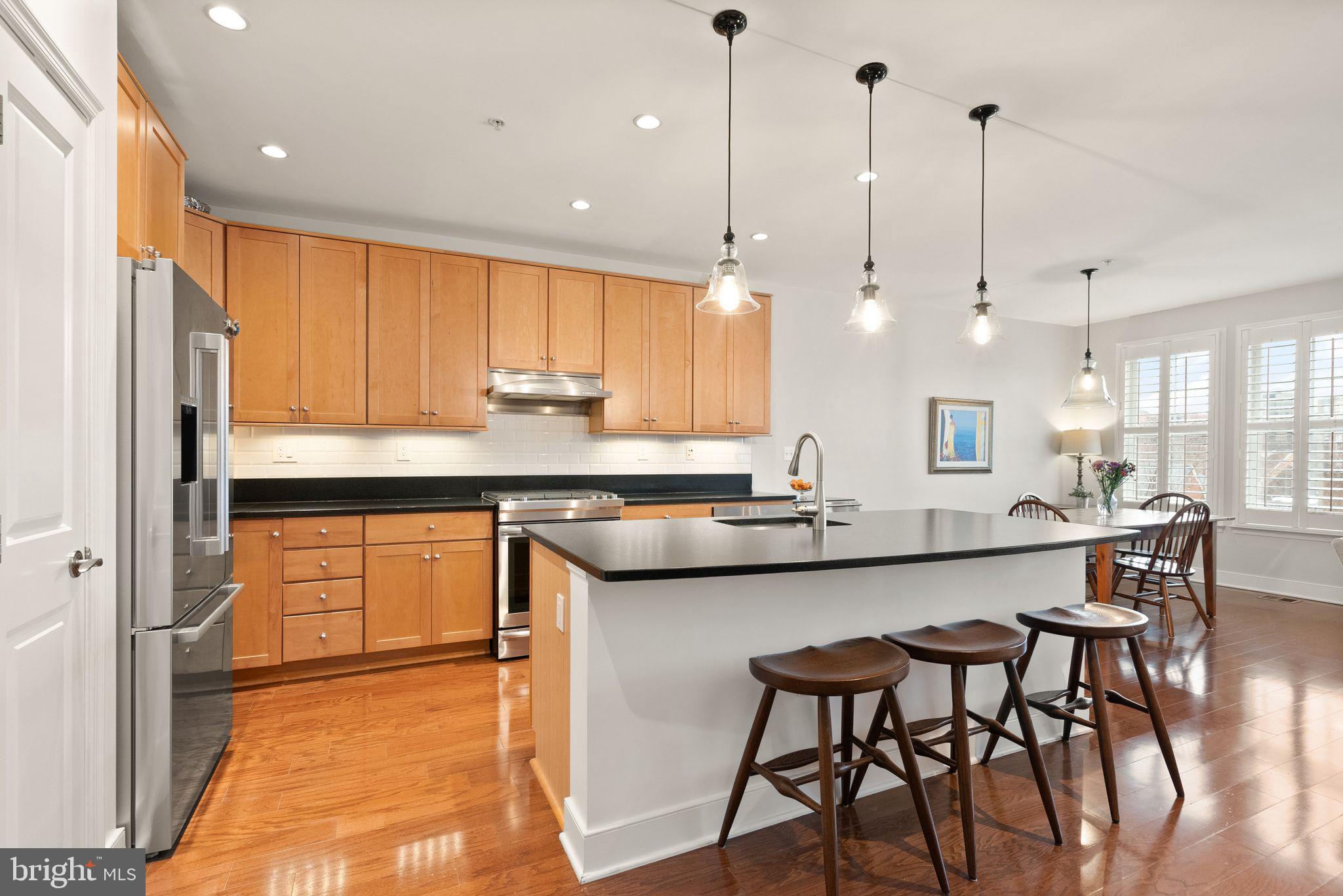 RHODES HILL SQUARE - Residential